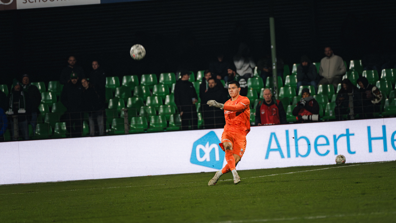 Jong FC Utrecht op bezoek bij MVV Maastricht
