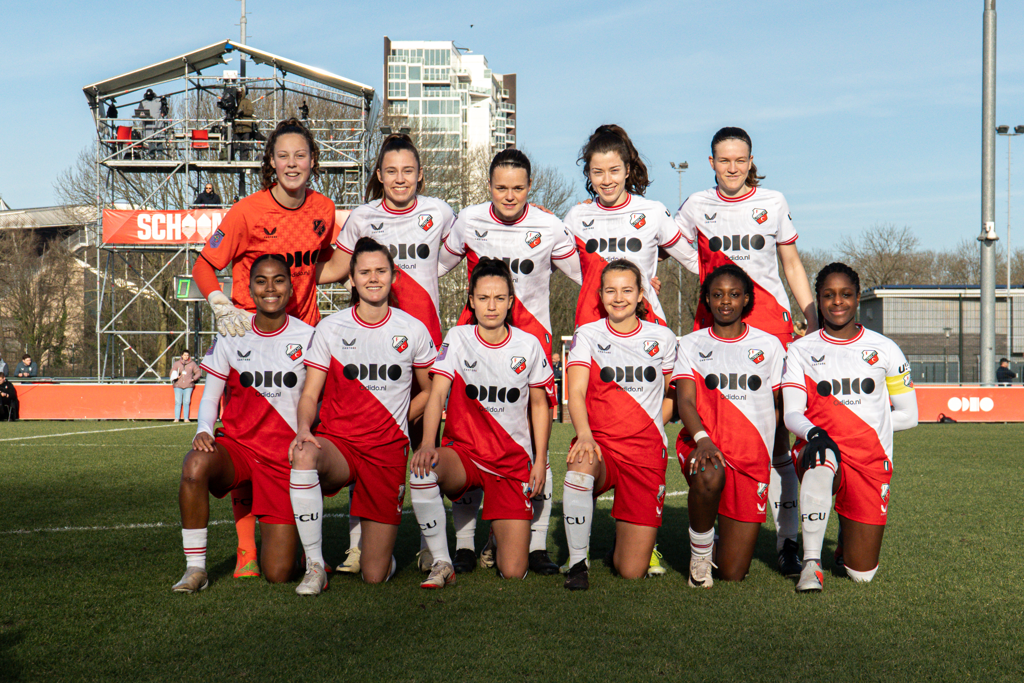 FC Utrecht Vrouwen op puntenjacht in Friesland