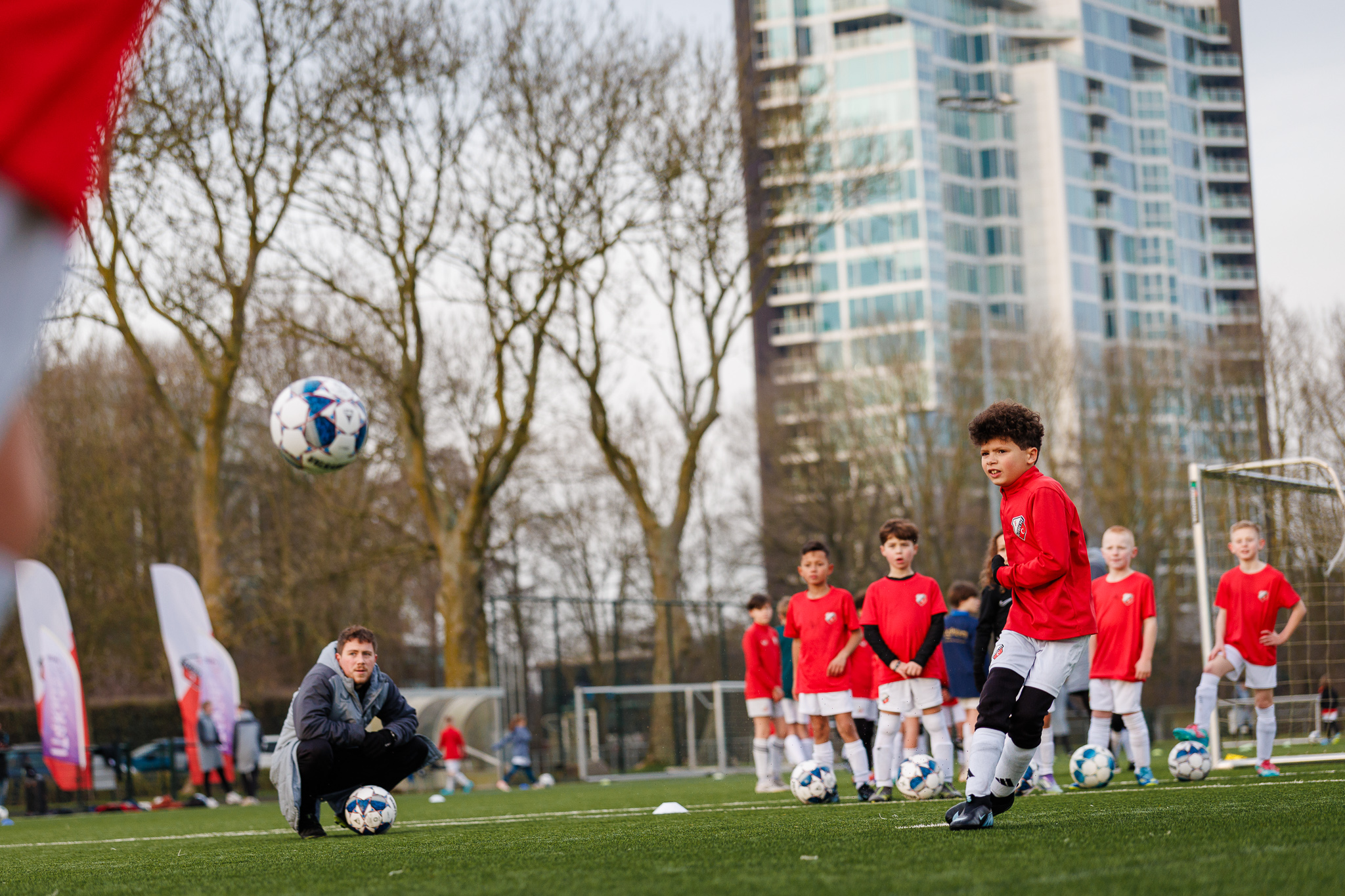 064 251222 144501 Fcuexit4kids 20251222 14 45 01 3 2048Px