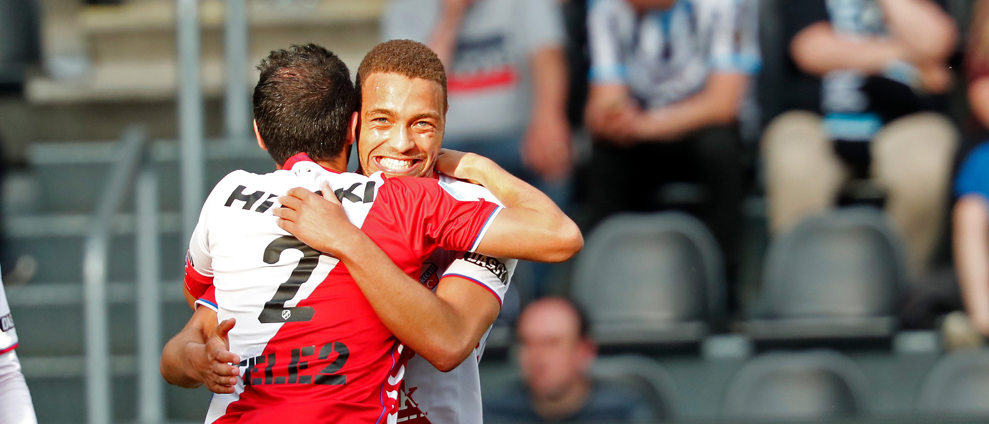 FC Utrecht take care of business in Almelo