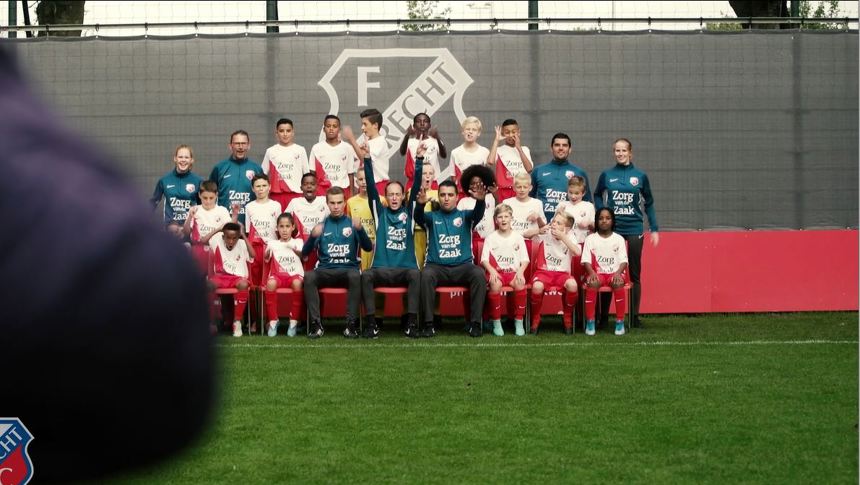 ACADEMIE | Even lachen naar het vogeltje!