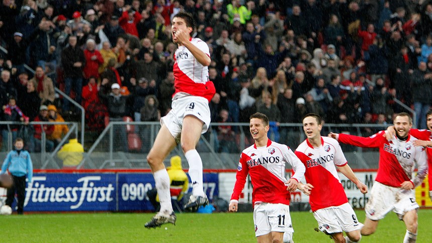 Exact TIEN jaar geleden: Driepunter tegen Ajax!