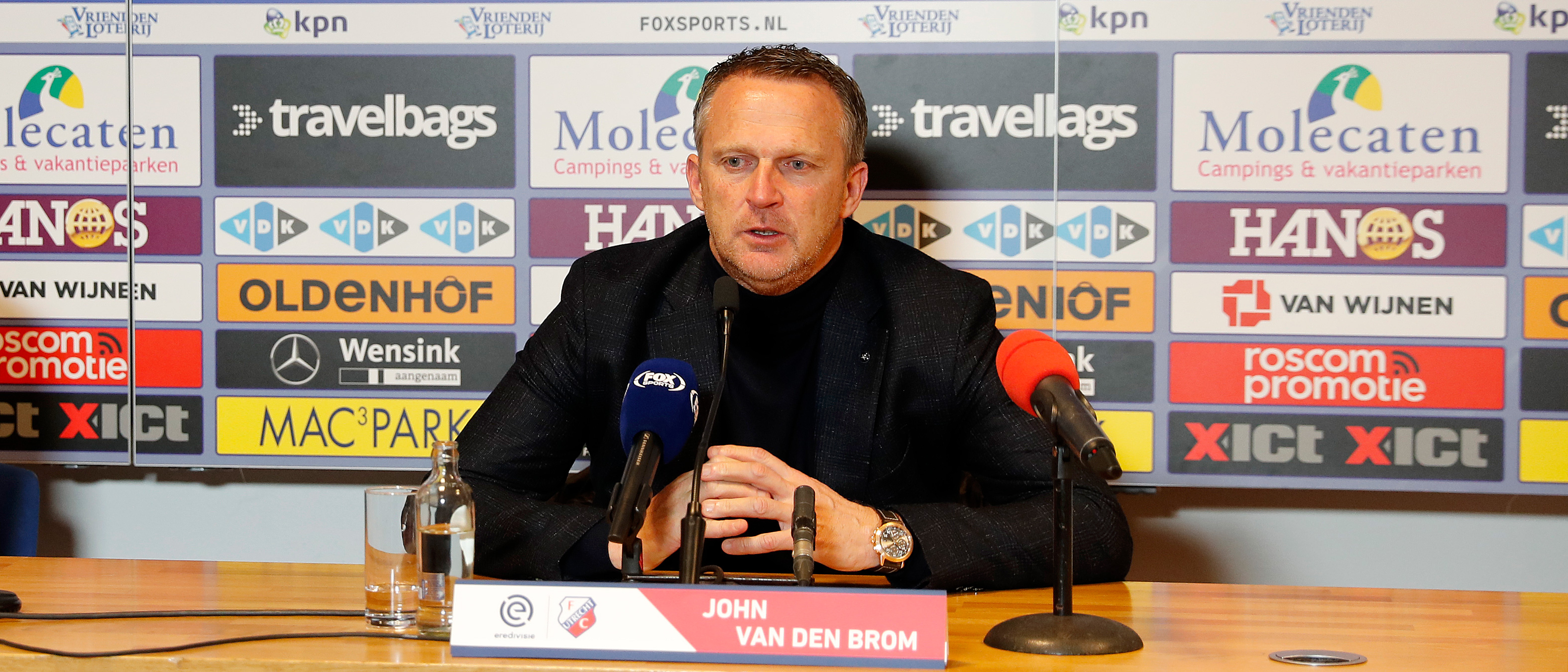 Van den Brom: 'Dit gelijkspel voelt als nederlaag'