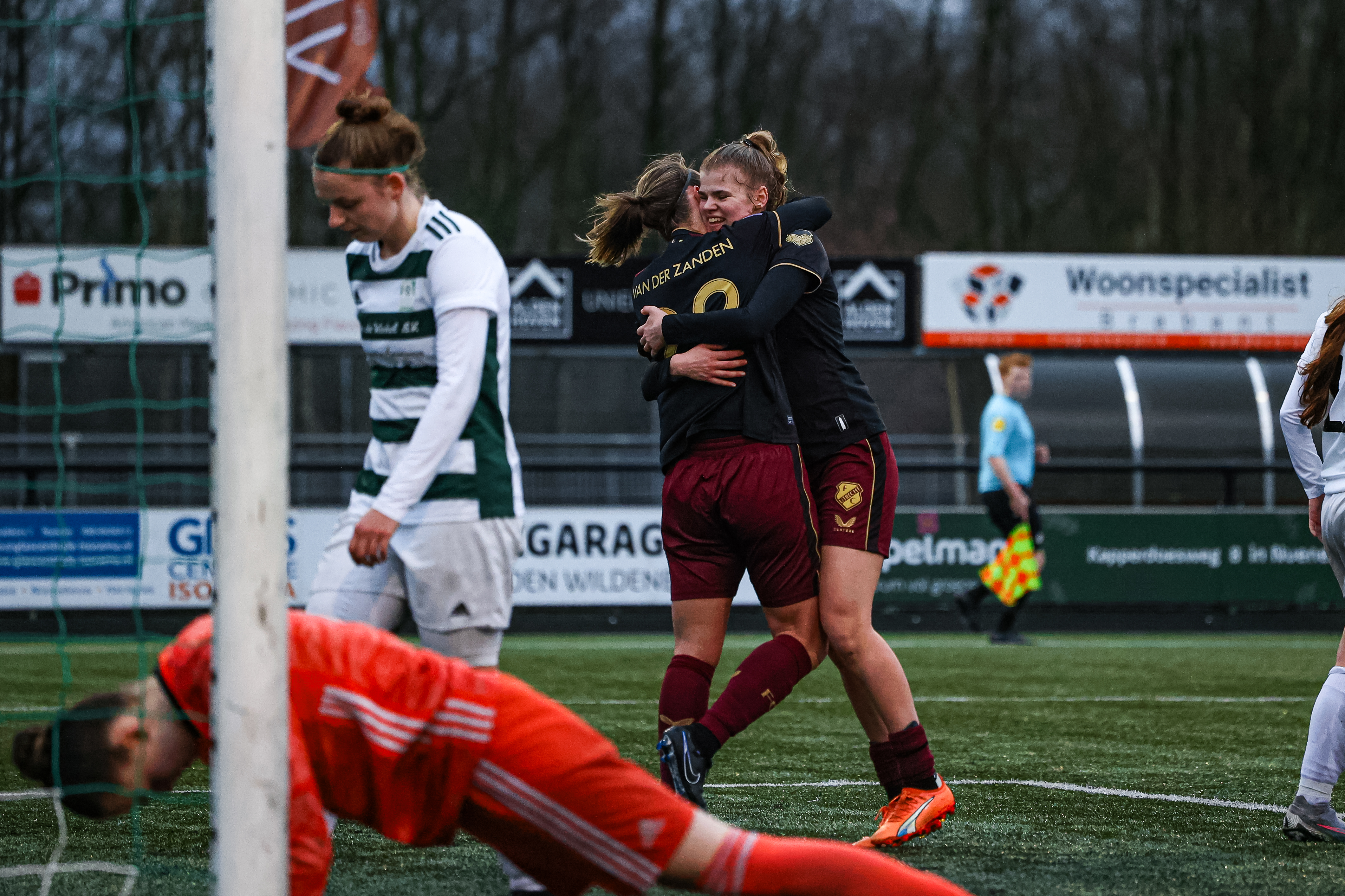 FC Utrecht Vrouwen bekert verder na ruime overwinning op RKSV Nuenen