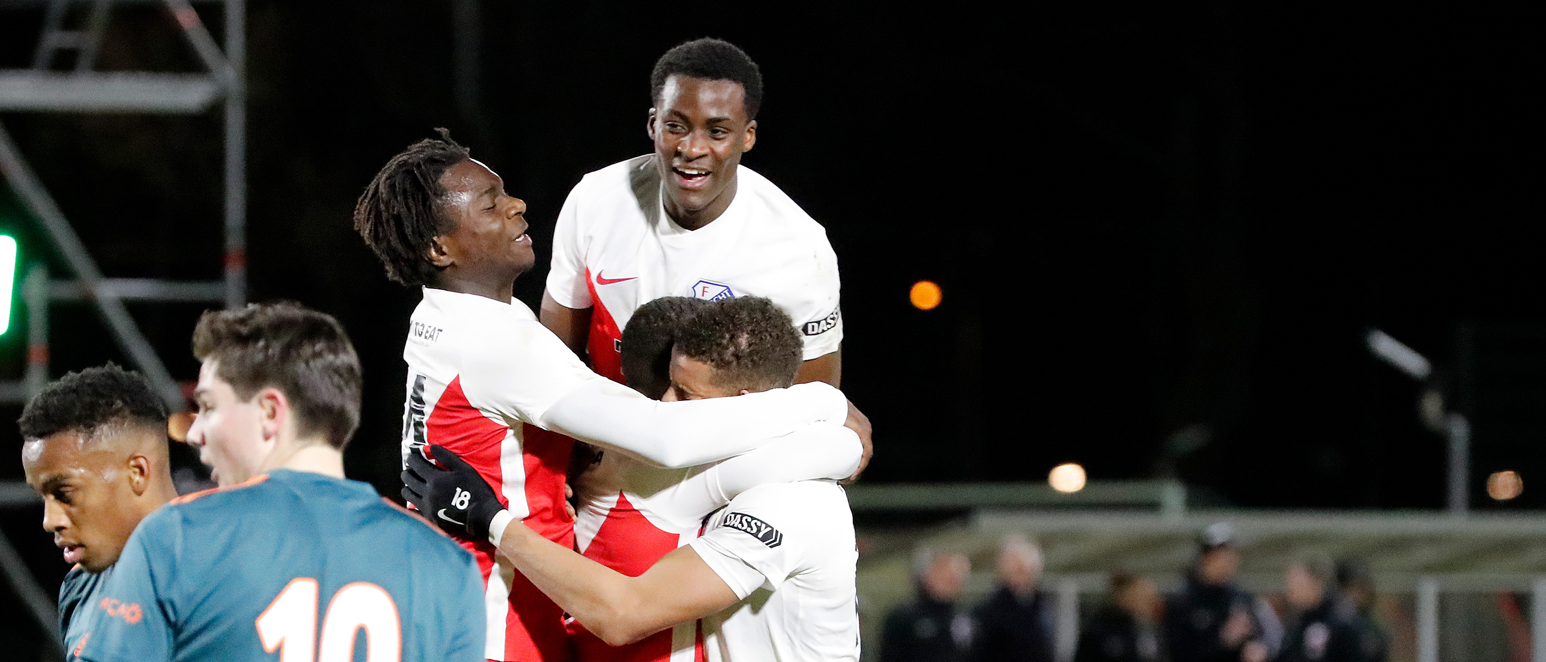 Jong FC Utrecht overklast Jong Ajax