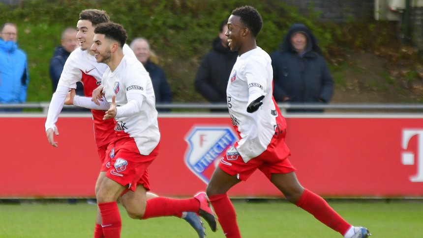 GOALS | FC Utrecht O19 SCOORT er op los! 