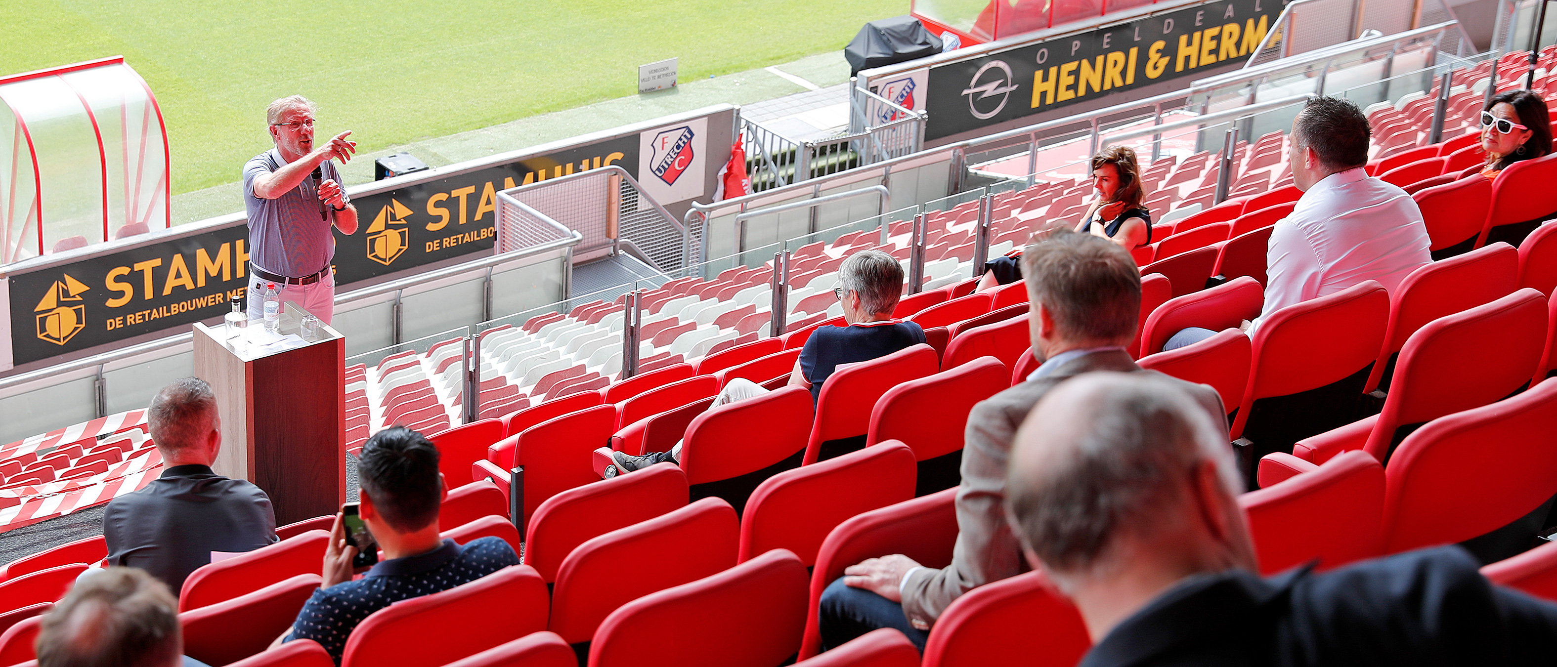 Maatschappelijk partners te gast bij FC Utrecht in Stadion Galgenwaard