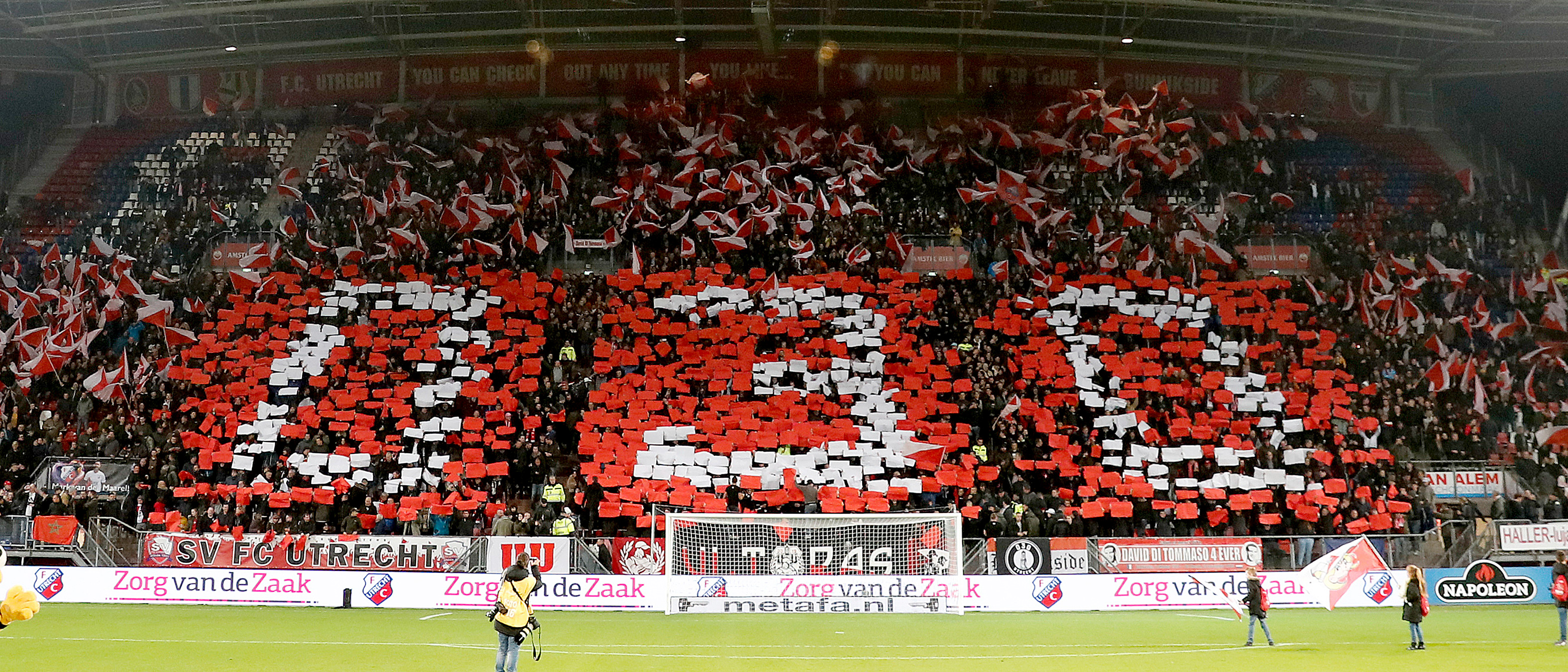 FC Utrecht-supporters geloven in sterke WK-start Oranje