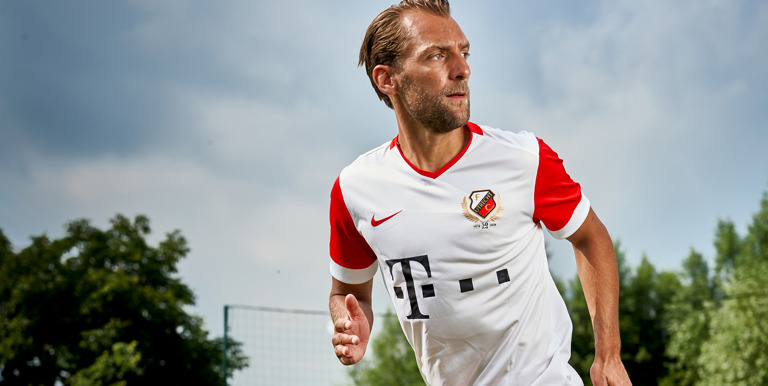 Nieuw thuisshirt een ode aan het verleden