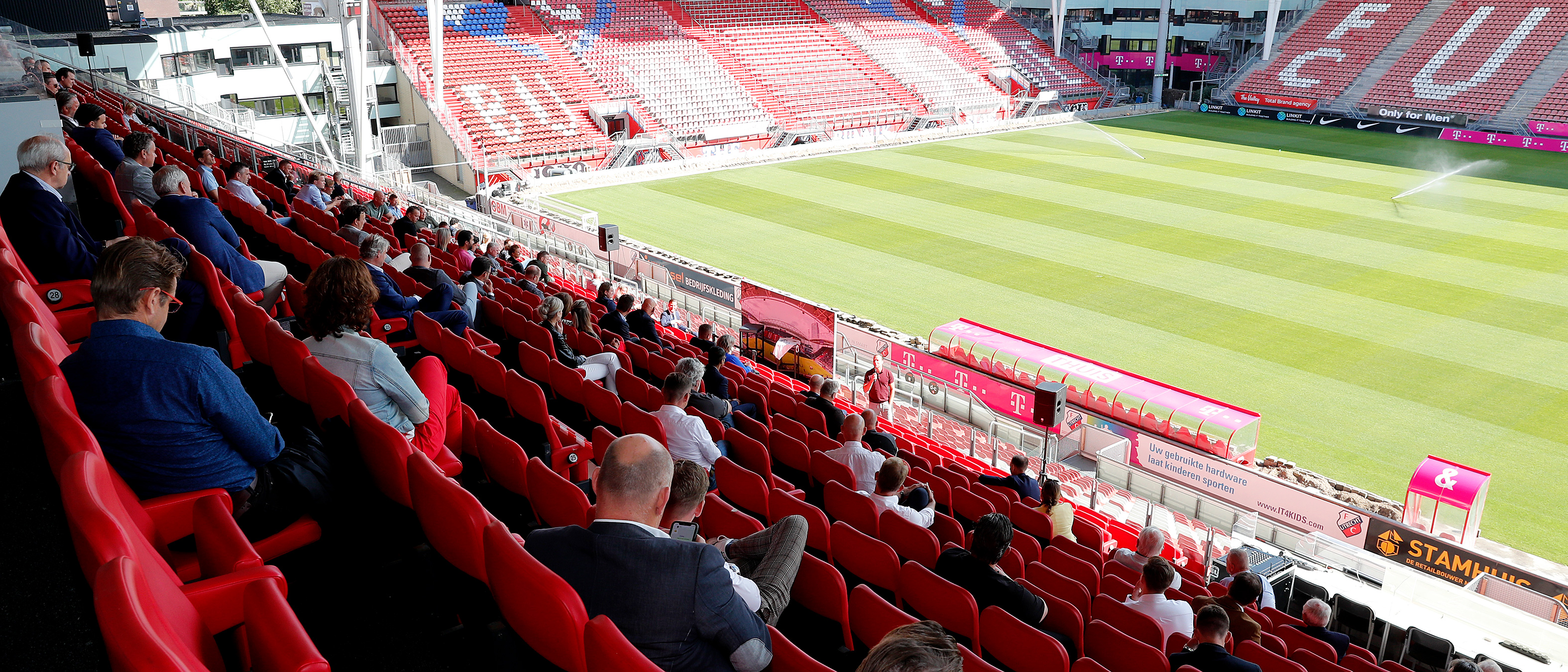 FC Utrecht Business trapt jubileumseizoen af op tribune van Stadion Galgenwaard
