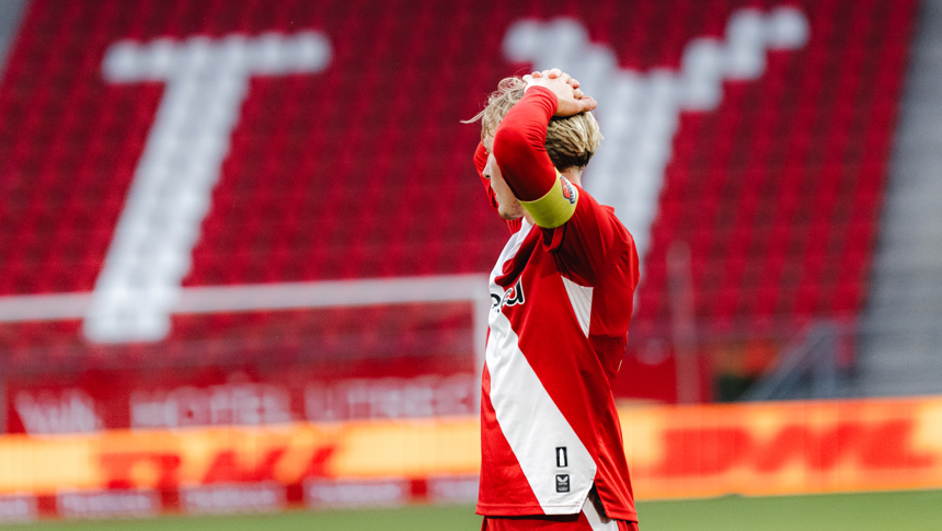 Jong FC Utrecht gaat in eerste thuiswedstrijd onderuit