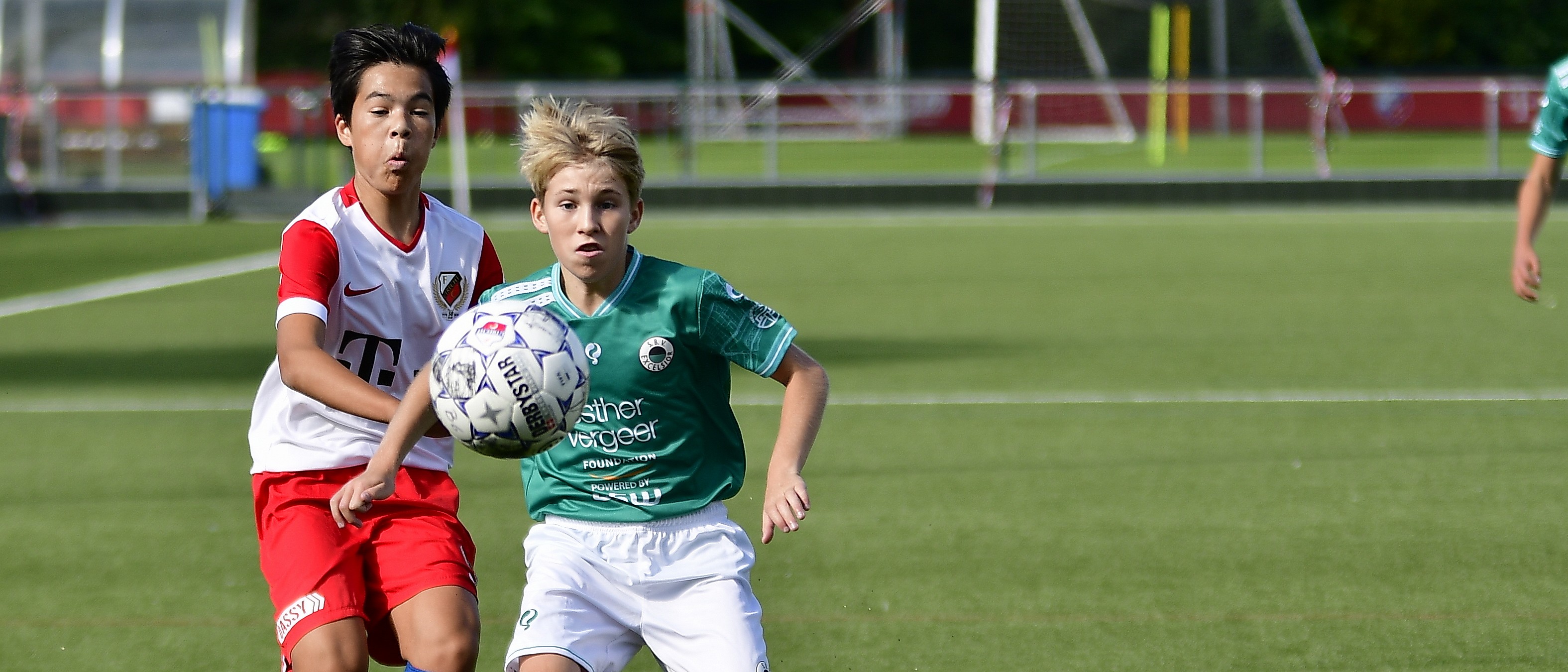 FC Utrecht O16 deelt de punten