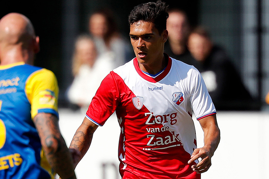 Worldwide Sebastien Haller Gaat In Op Uitnodiging Ivoorkust