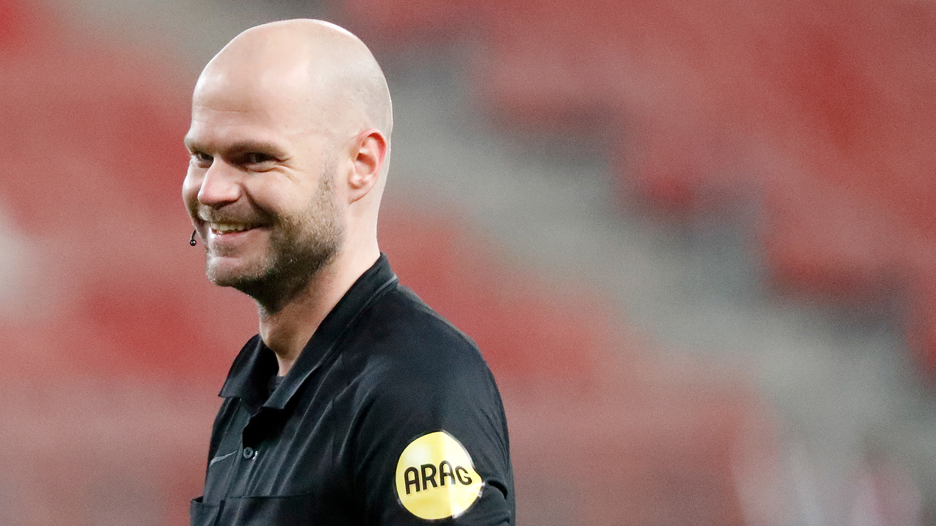 Willem II FC Utrecht Rob Dieperink scheidsrechter