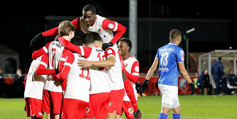 jong fc utrecht begint jaar met overwinning