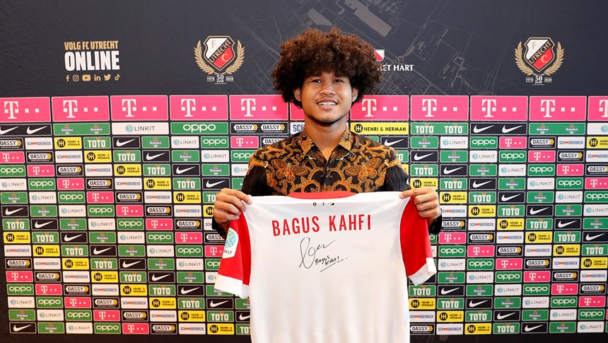 Order your signed BAGUS KAHFI shirt!