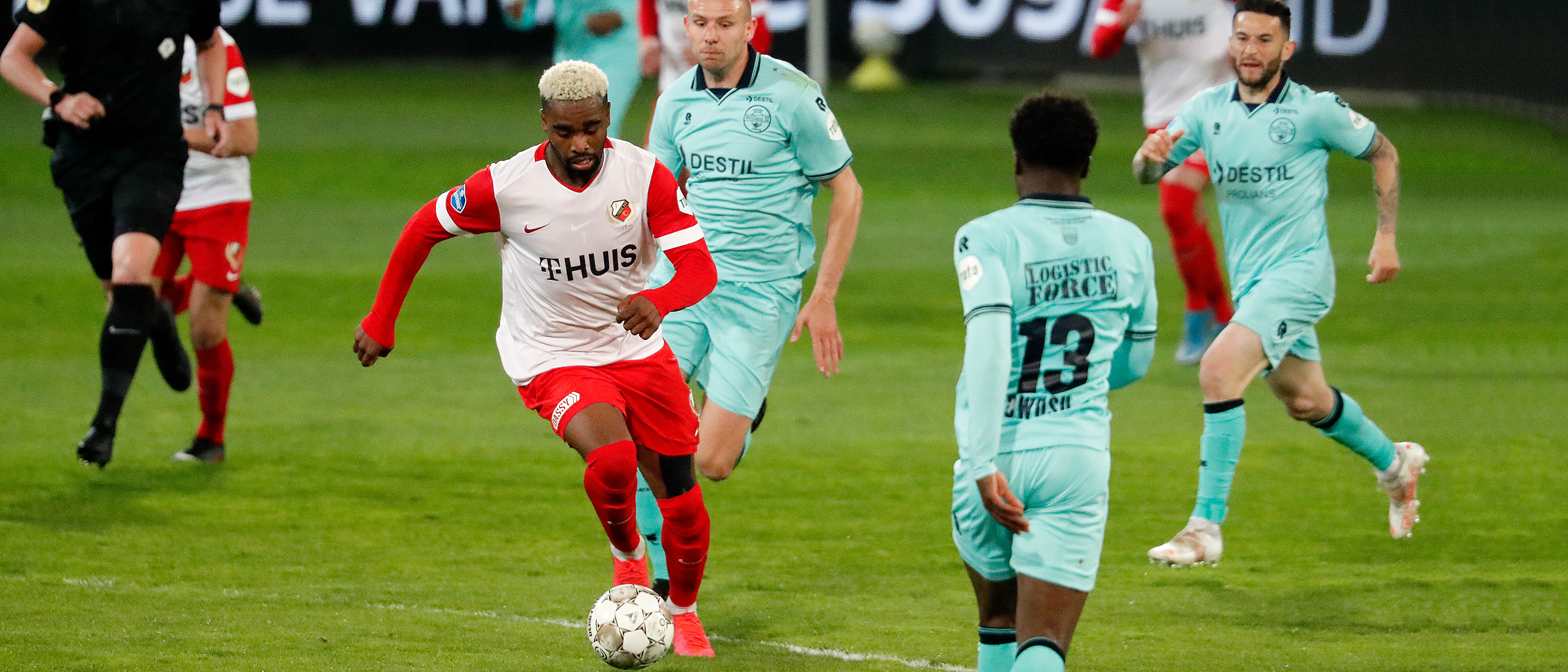 Play-offs een feit na winst op Willem II