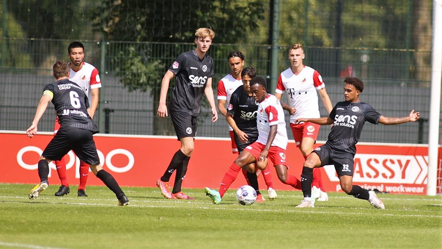 HIGHLIGHTS | Jong FC Utrecht boekt ruime oefenzege op Almere City FC
