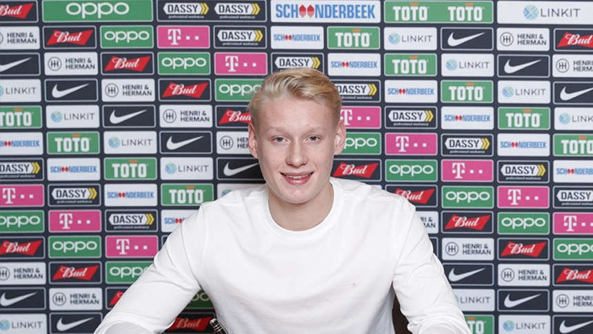 Jeugdinternational Rocco Robert Shein naar Jong FC Utrecht