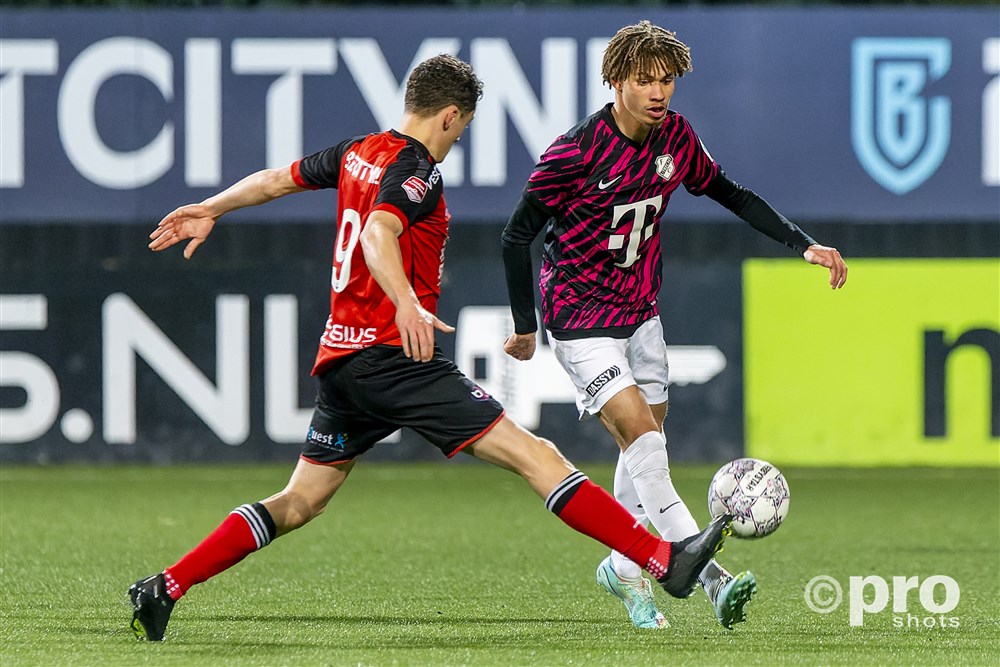 Jong FC Utrecht op bezoek bij titelkandidaat PEC Zwolle