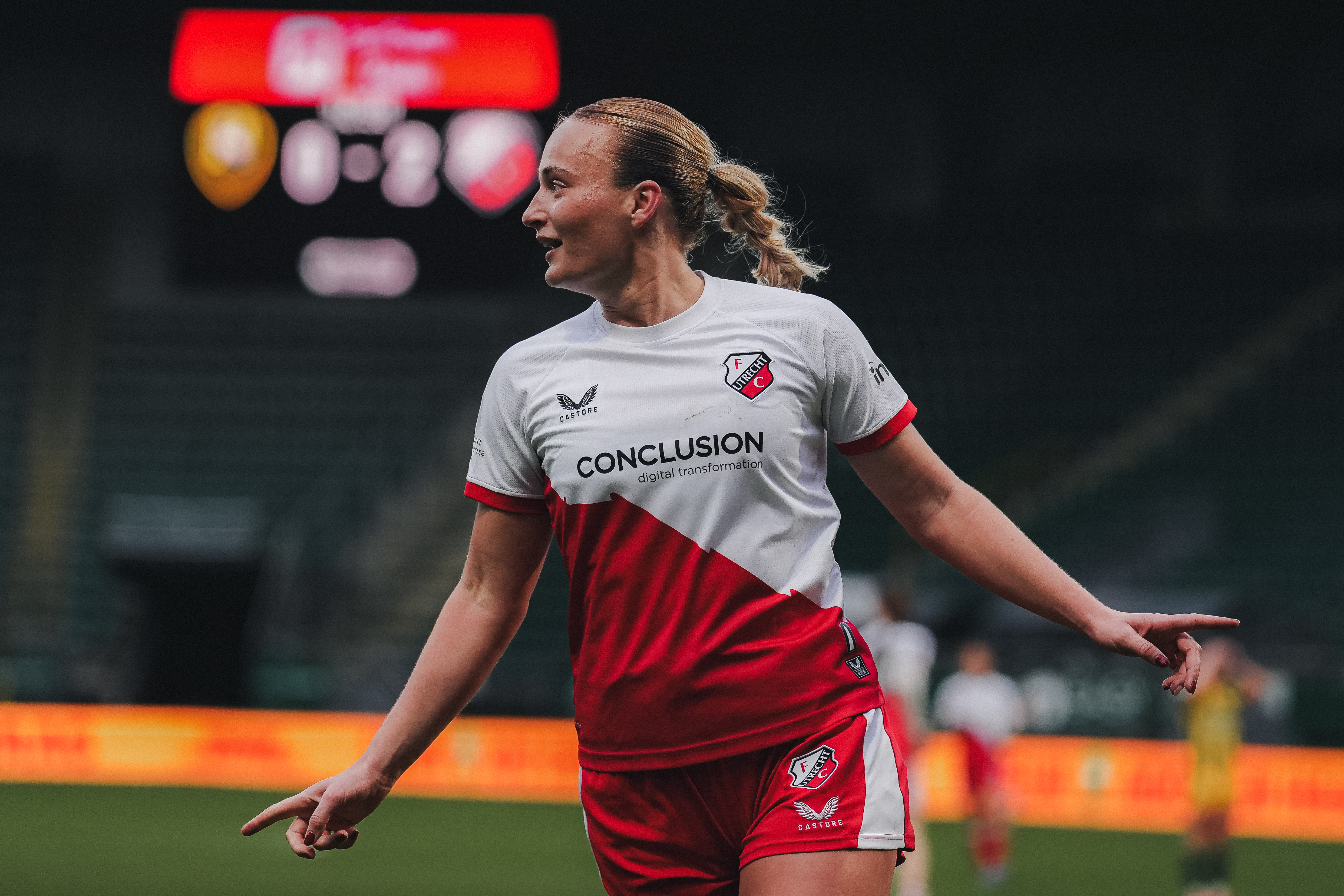 Lobke Loonen maakt overstap naar Bayer 04 Leverkusen