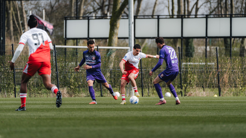 FC Utrecht wint van FC Dordrecht in Overvecht