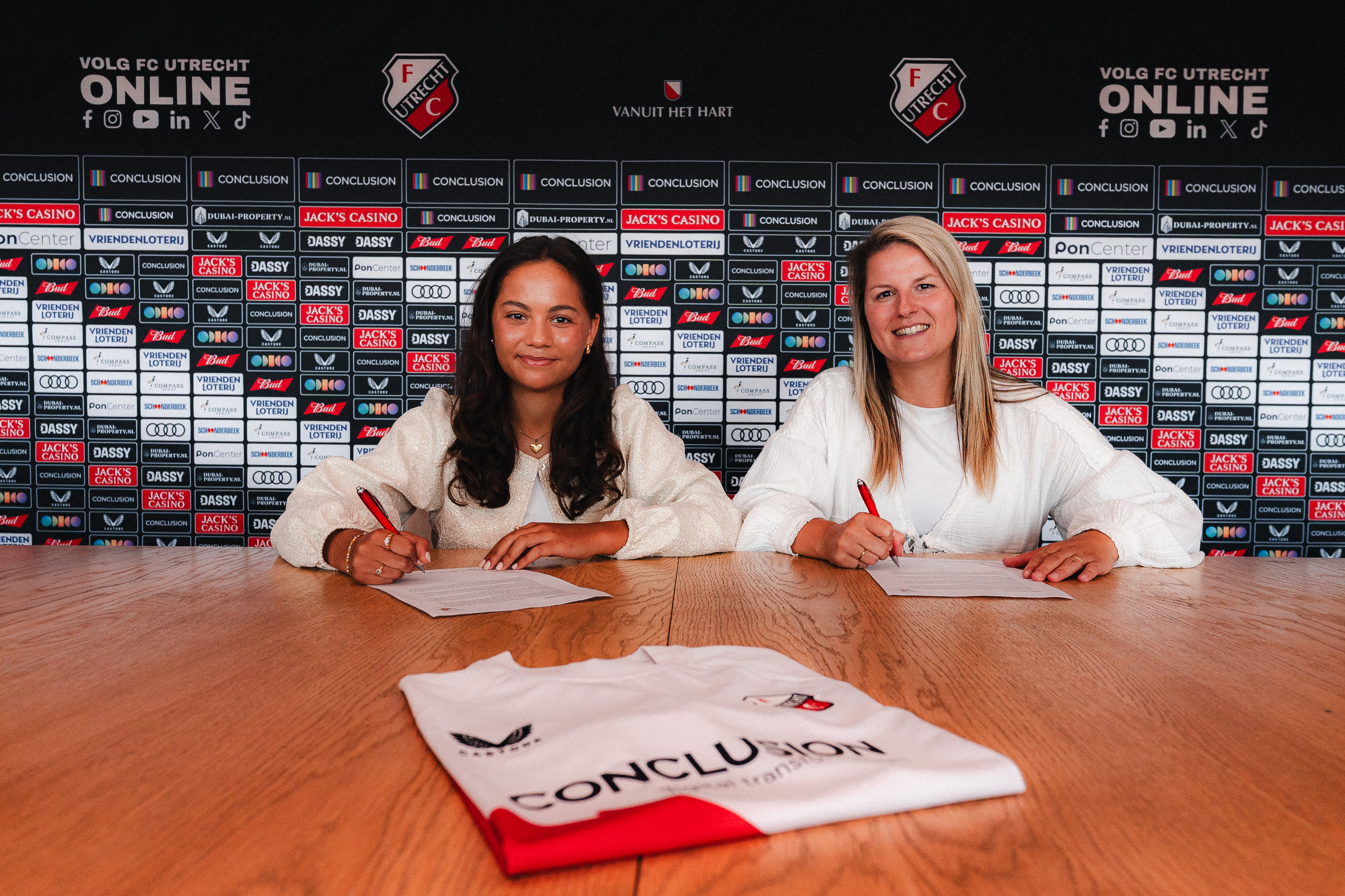 FC Utrecht Vrouwen legt Rosalie Renfurm vast