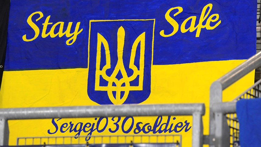 Supportersgroep start inzamelingsactie voor Oekraïense Sergej