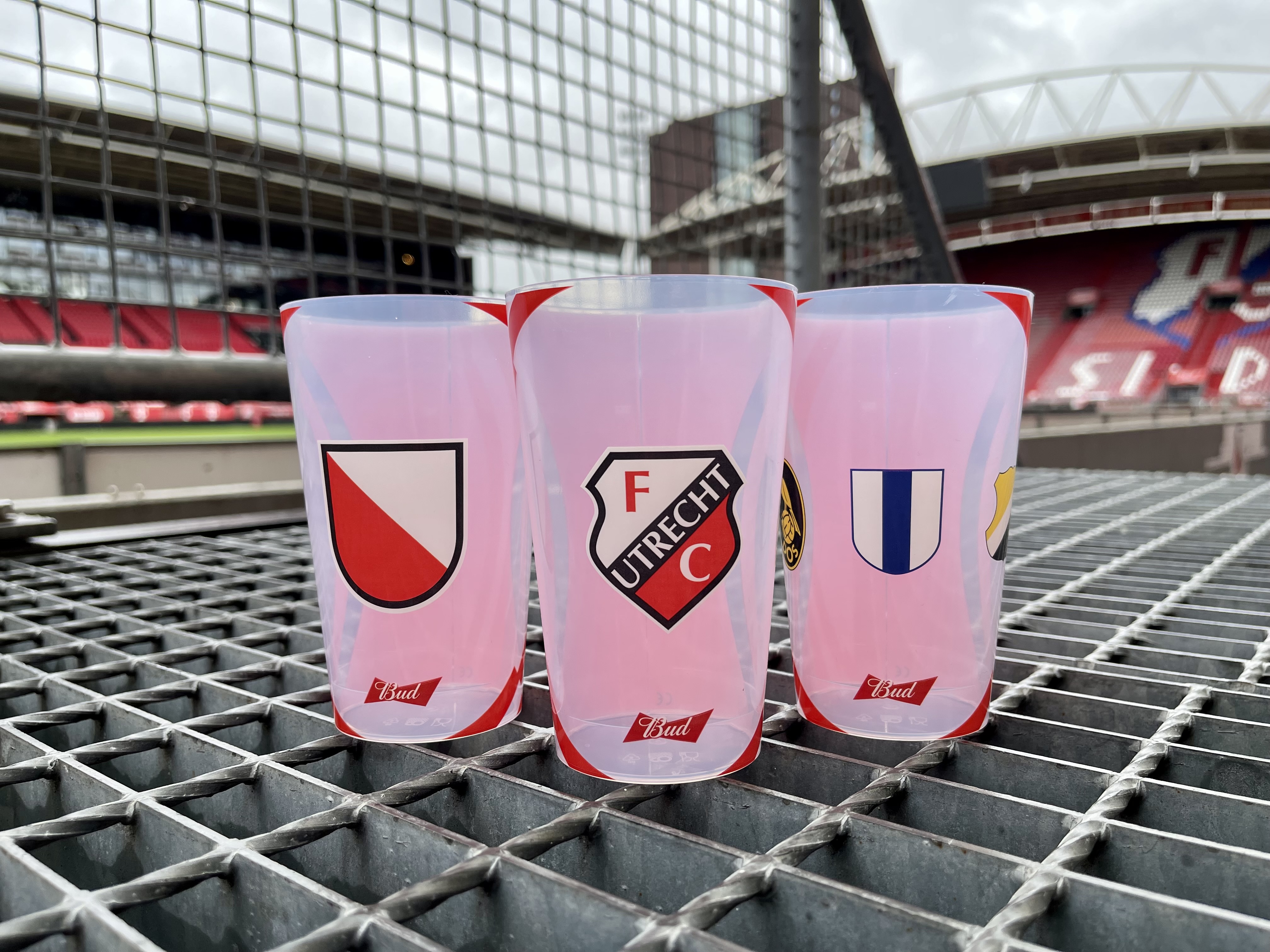 FC Utrecht test nieuw systeem voor herbruikbare bekers