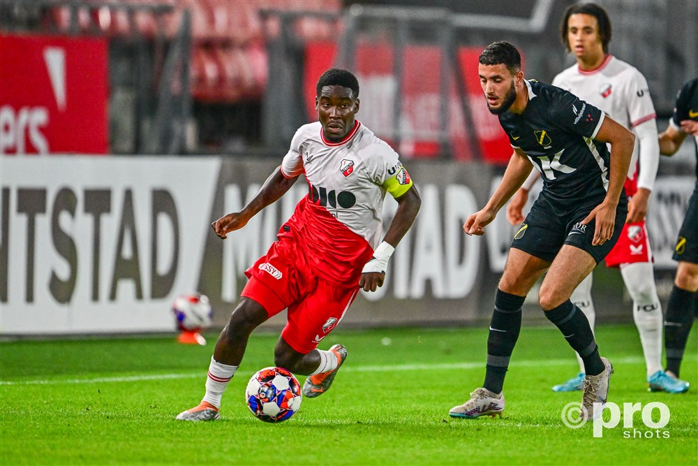 Copyright Proshots 22601728