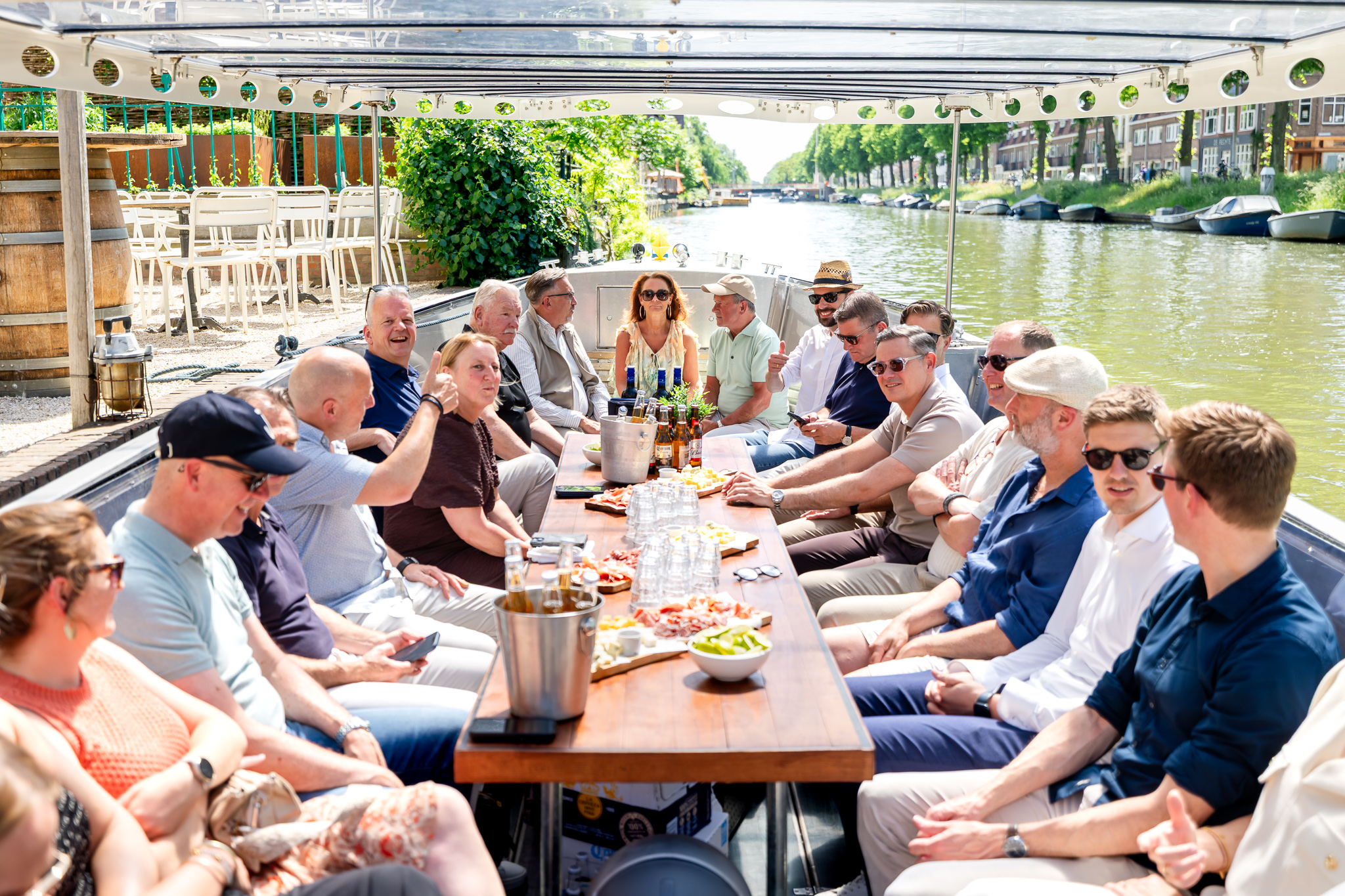 Official Partners sluiten seizoen gezamenlijk af tijdens lunch en rondvaart door Utrecht
