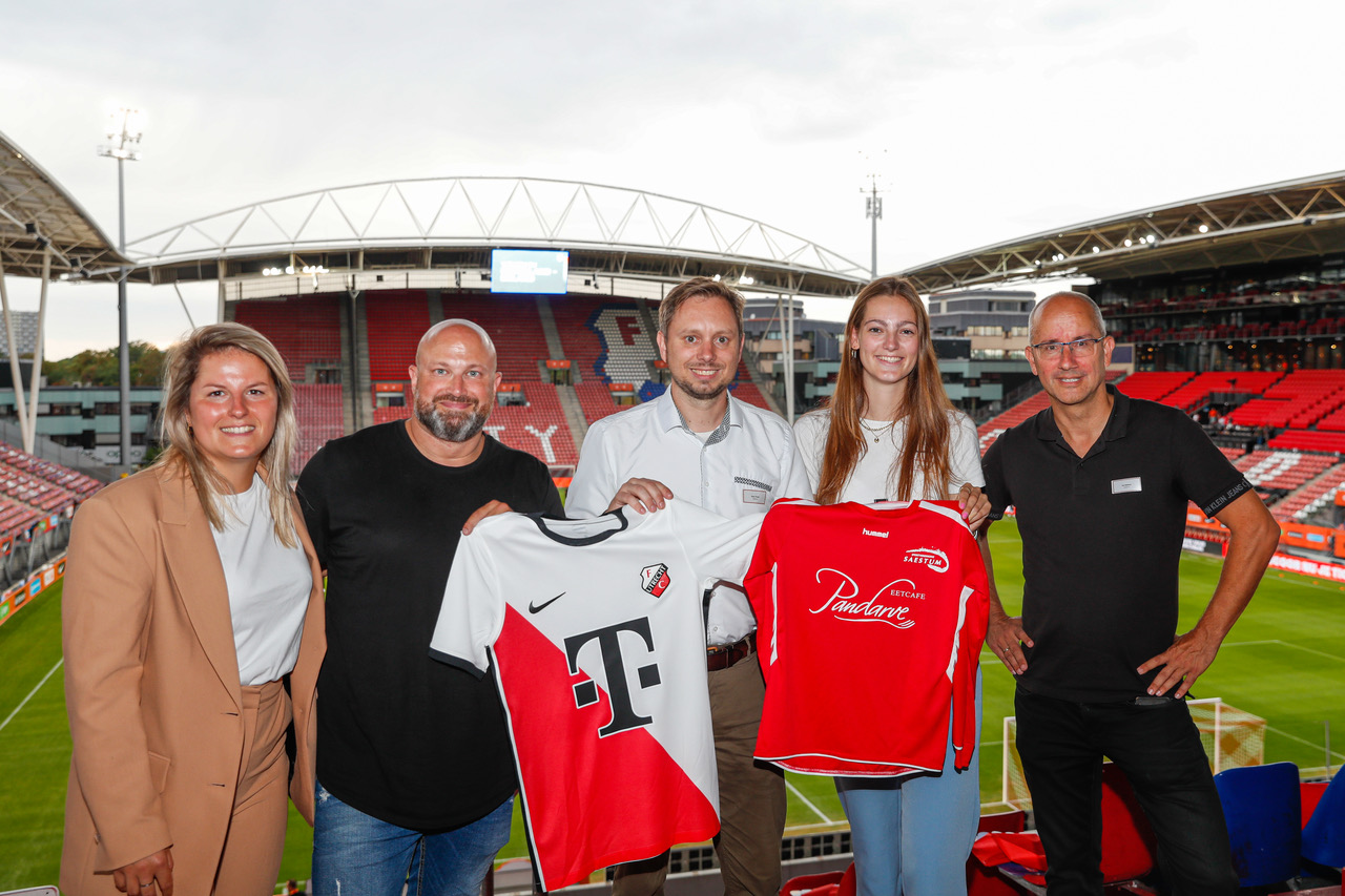 FC Utrecht en SV Saestum weer aan elkaar verbonden