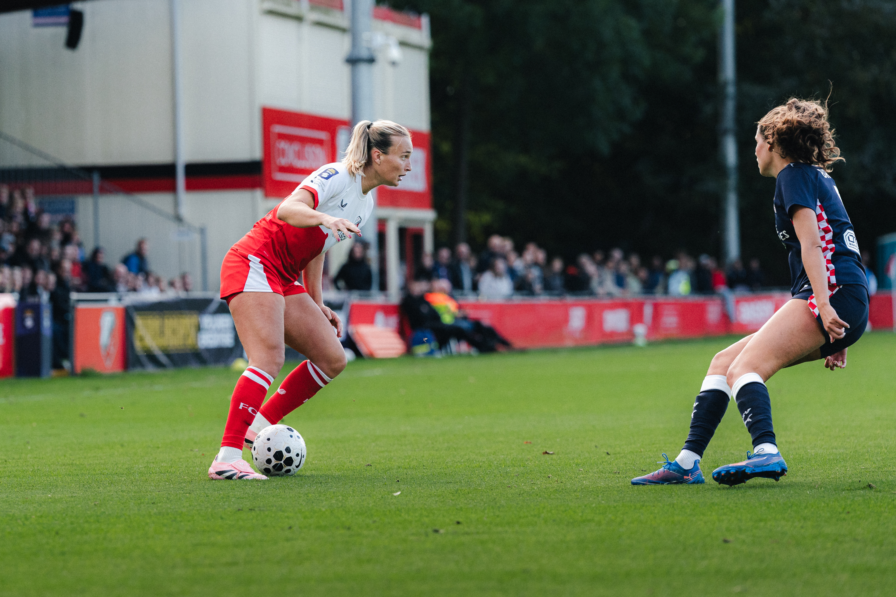 FC Utrecht Vrouwen hervat competitie op bezoek bij Excelsior 