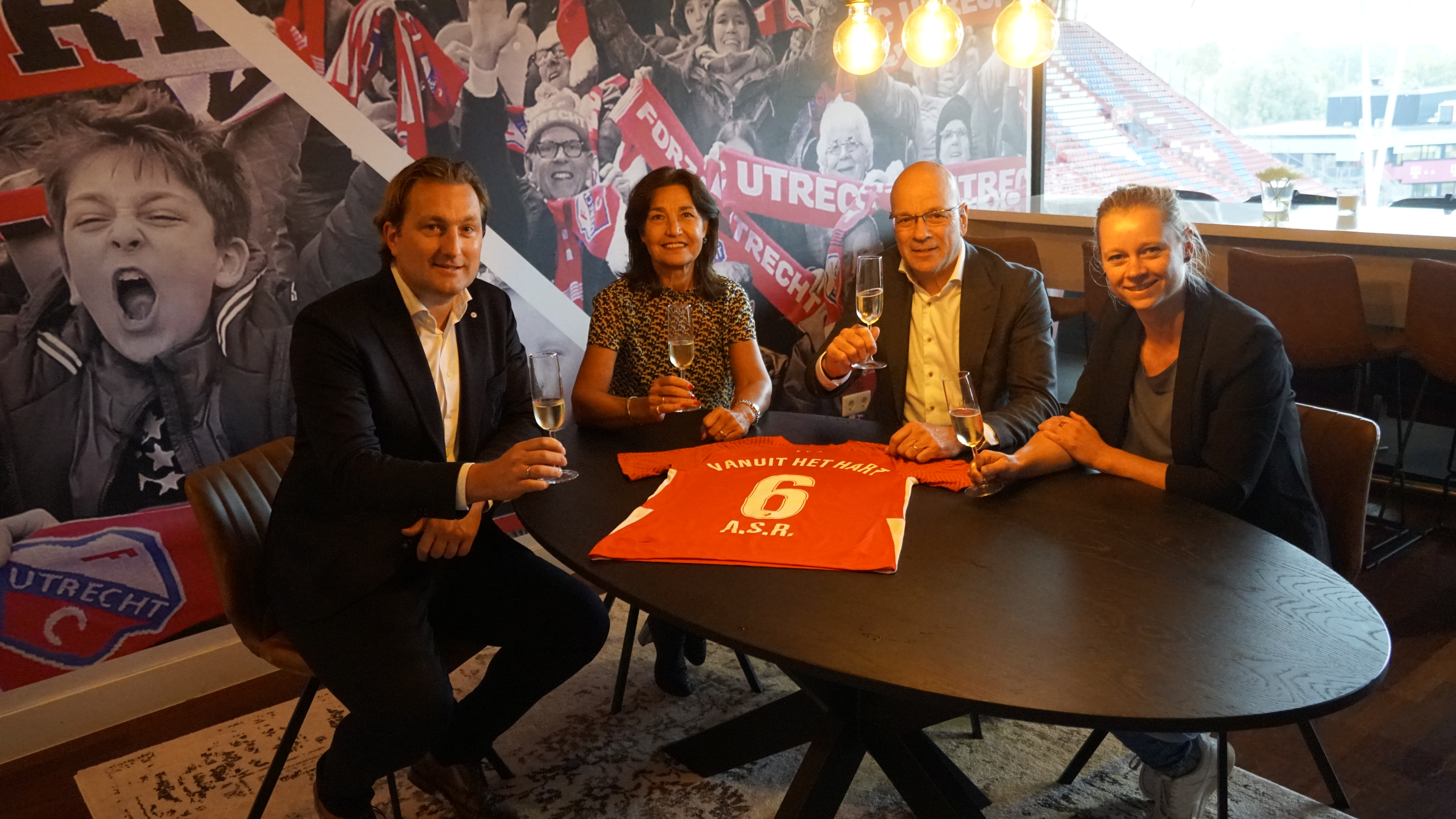 FC Utrecht en a.s.r. zetten duurzame samenwerking voort
