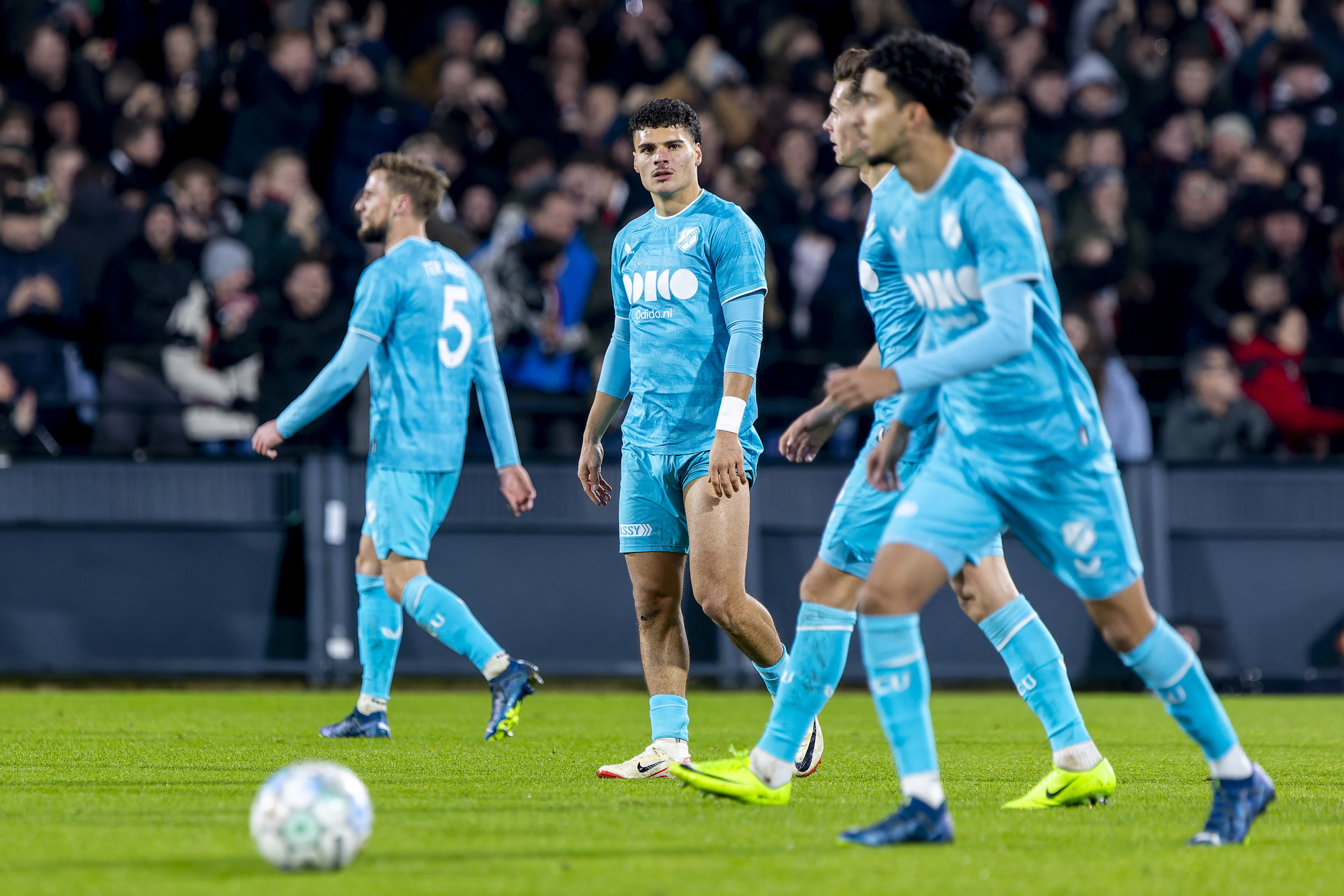 02TB4275 CR3 4341X2894