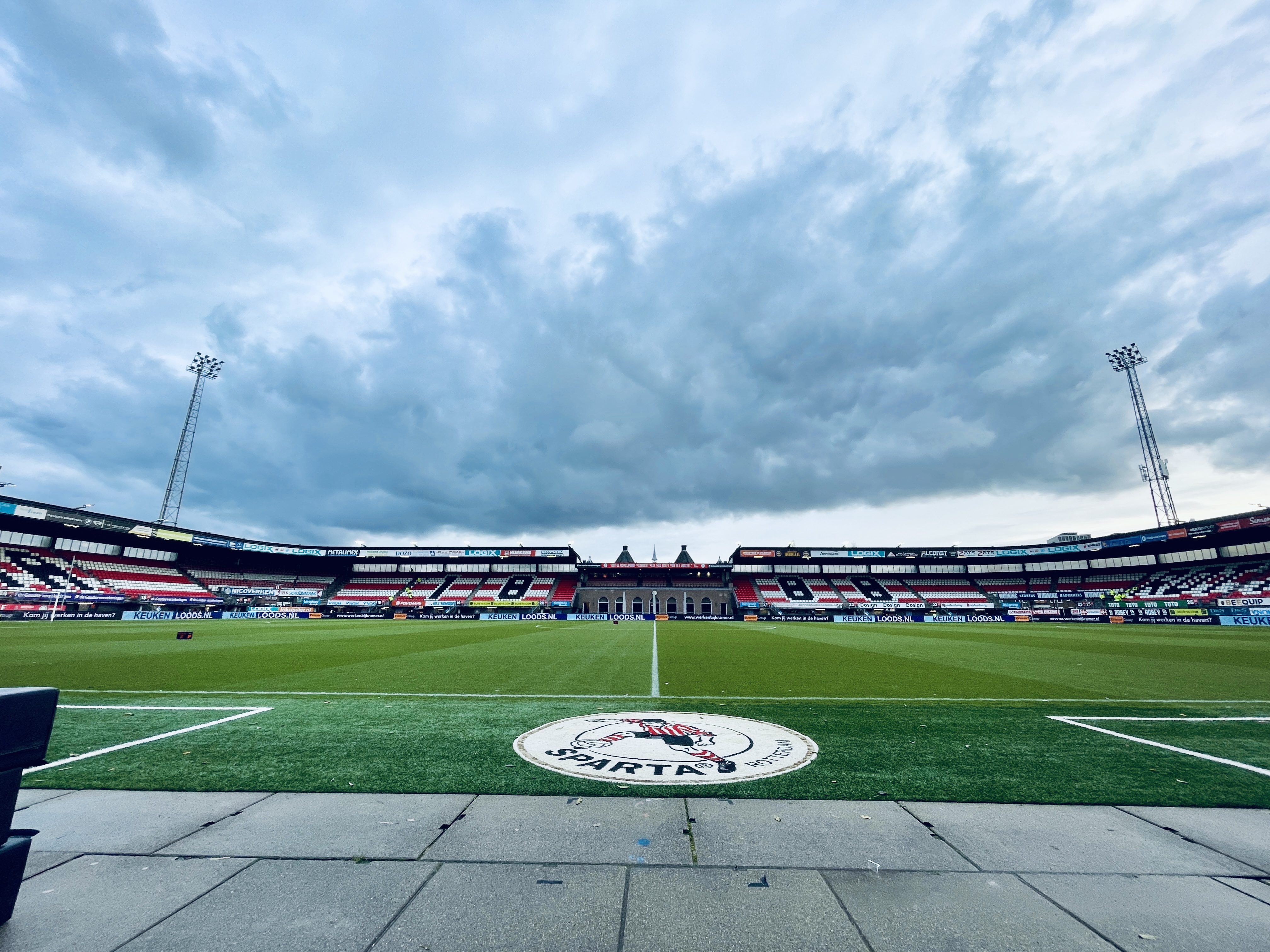 Pre Spautr Stadion02