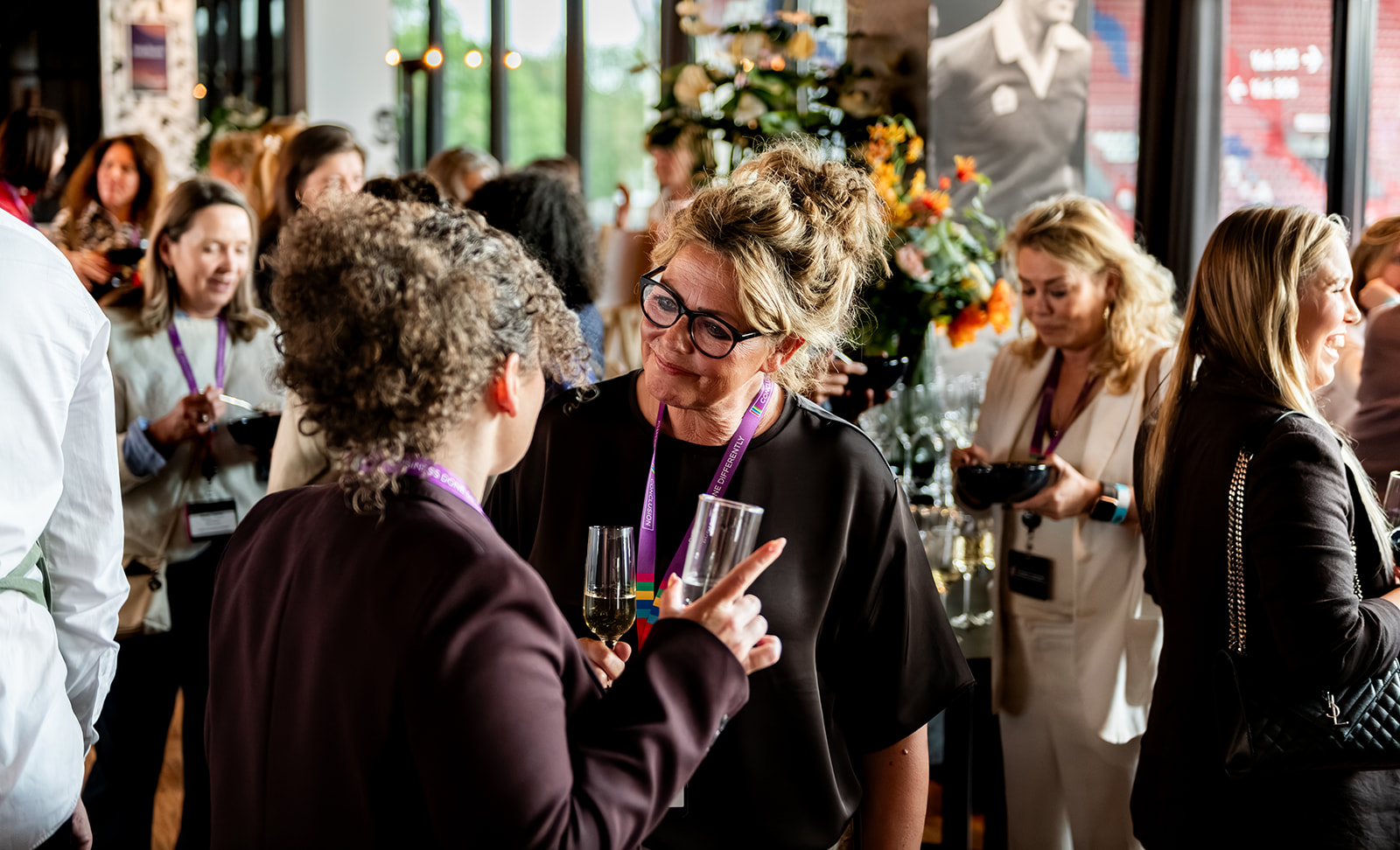 Netwerk Voor Sterke Vrouwen in Stadion Galgenwaard
