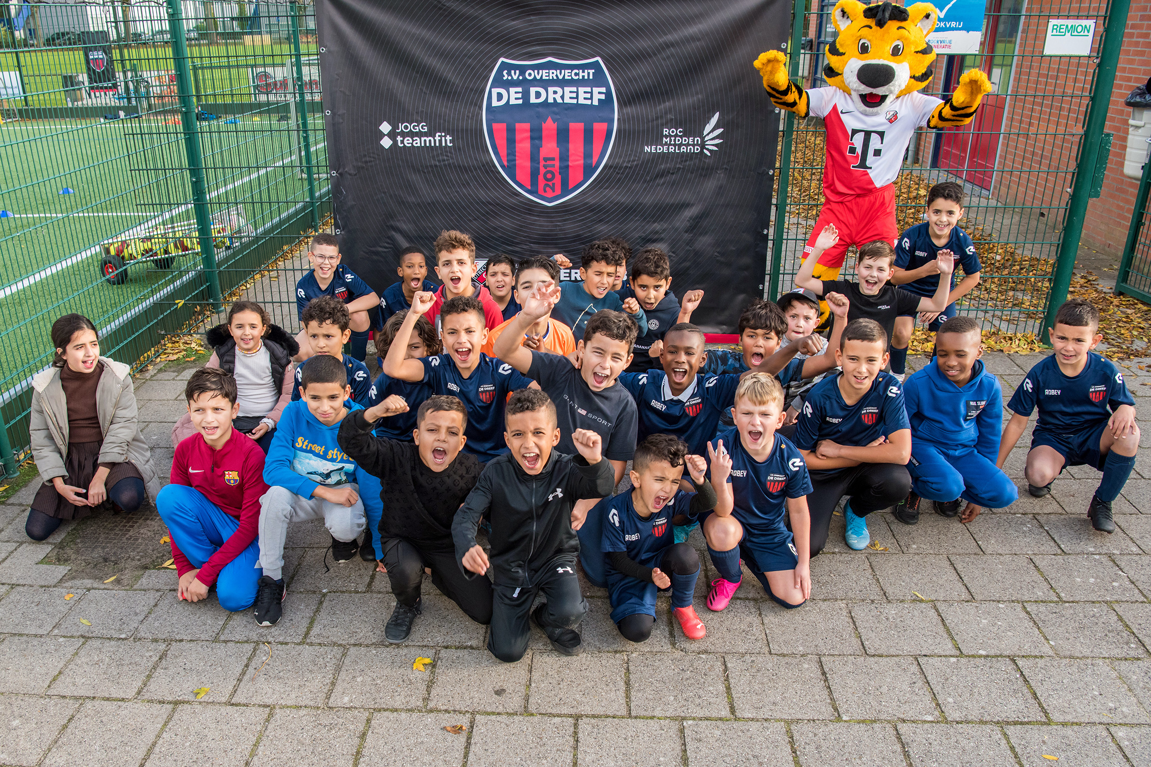 FC Utrecht, ROC Midden Nederland en JOGG brengen Utrechtse jeugd in beweging