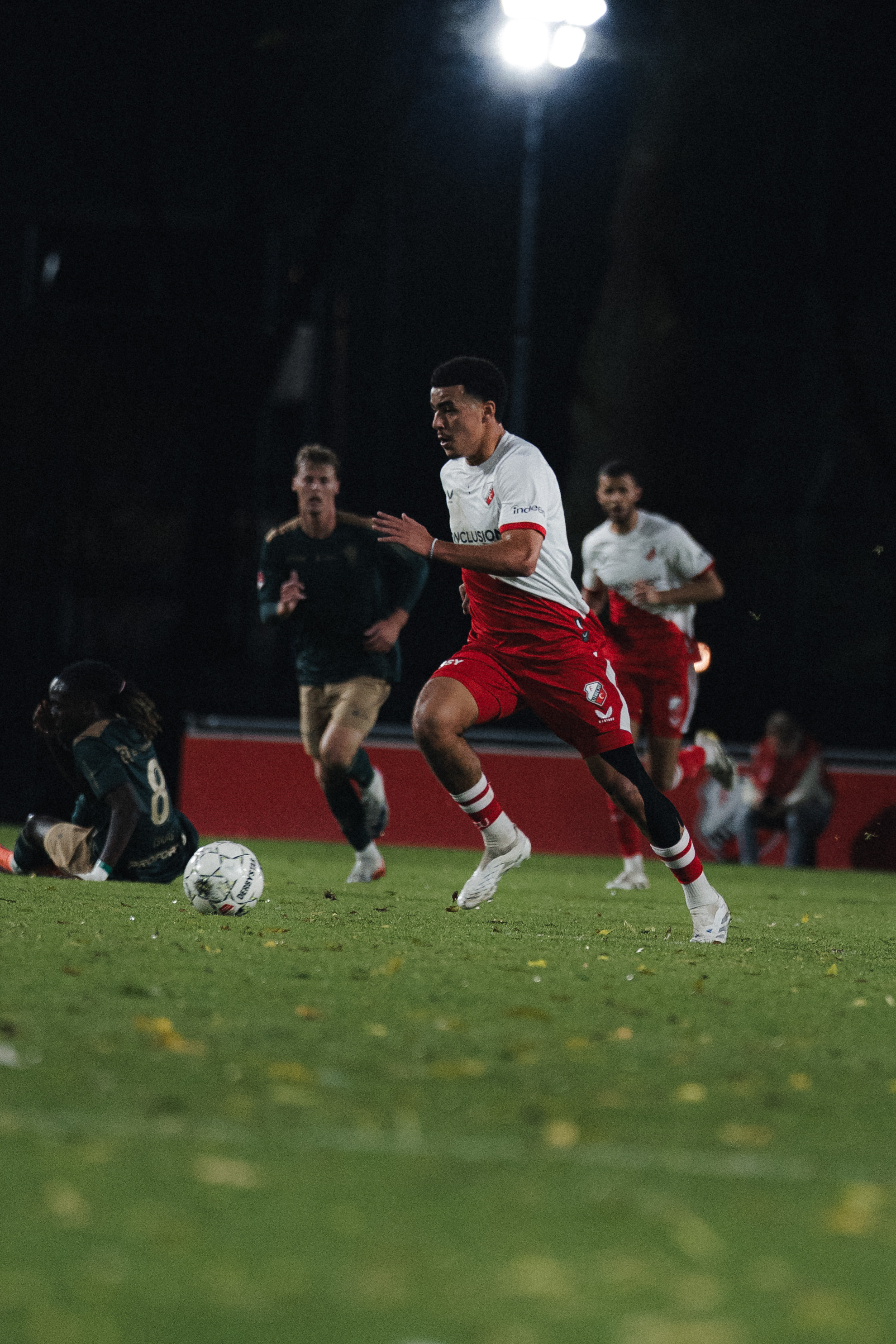 Jong FC Utrecht en TOP Oss delen de punten