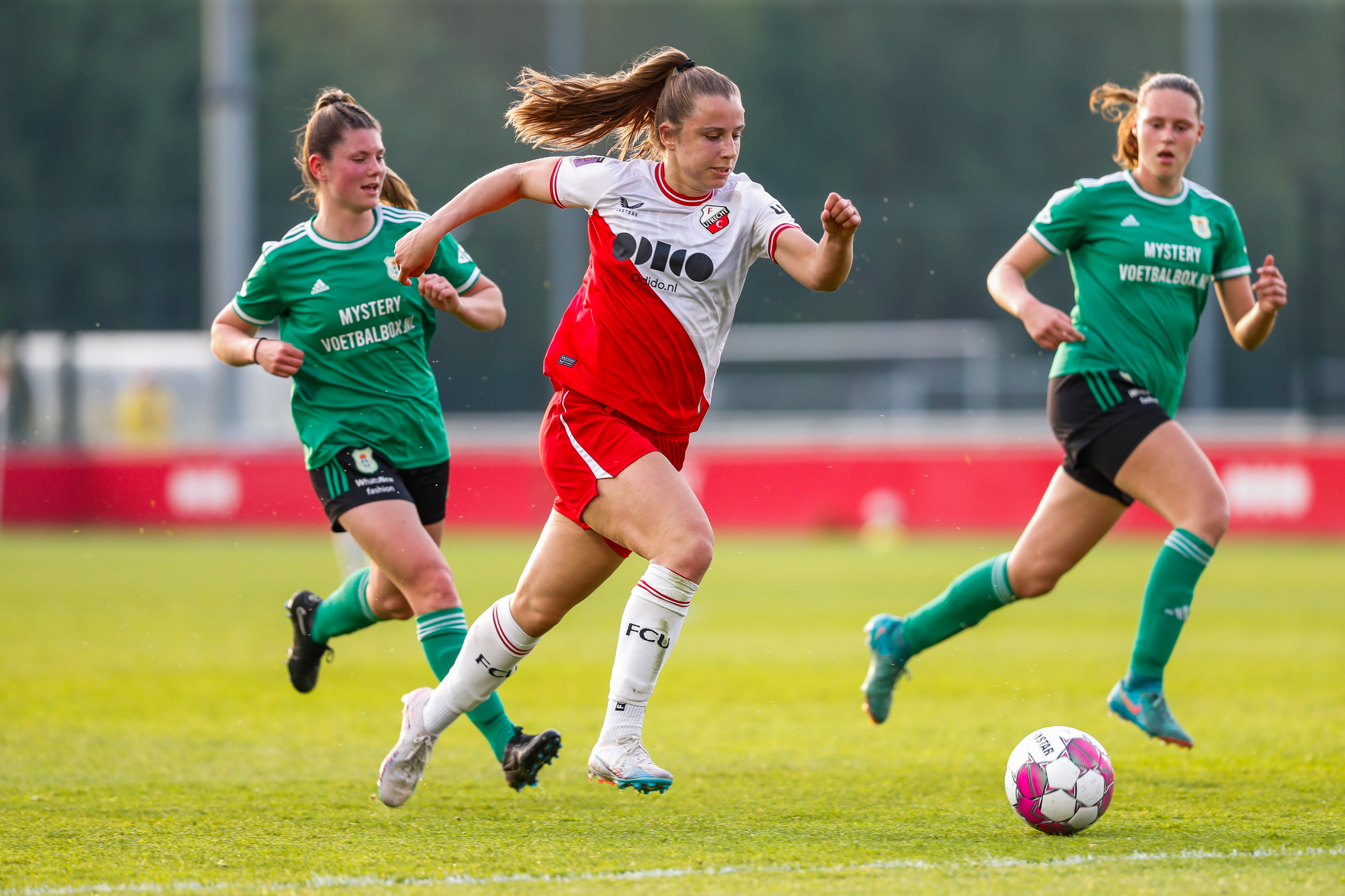 Verliespartij bij laatste thuiswedstrijd FC Utrecht Vrouwen