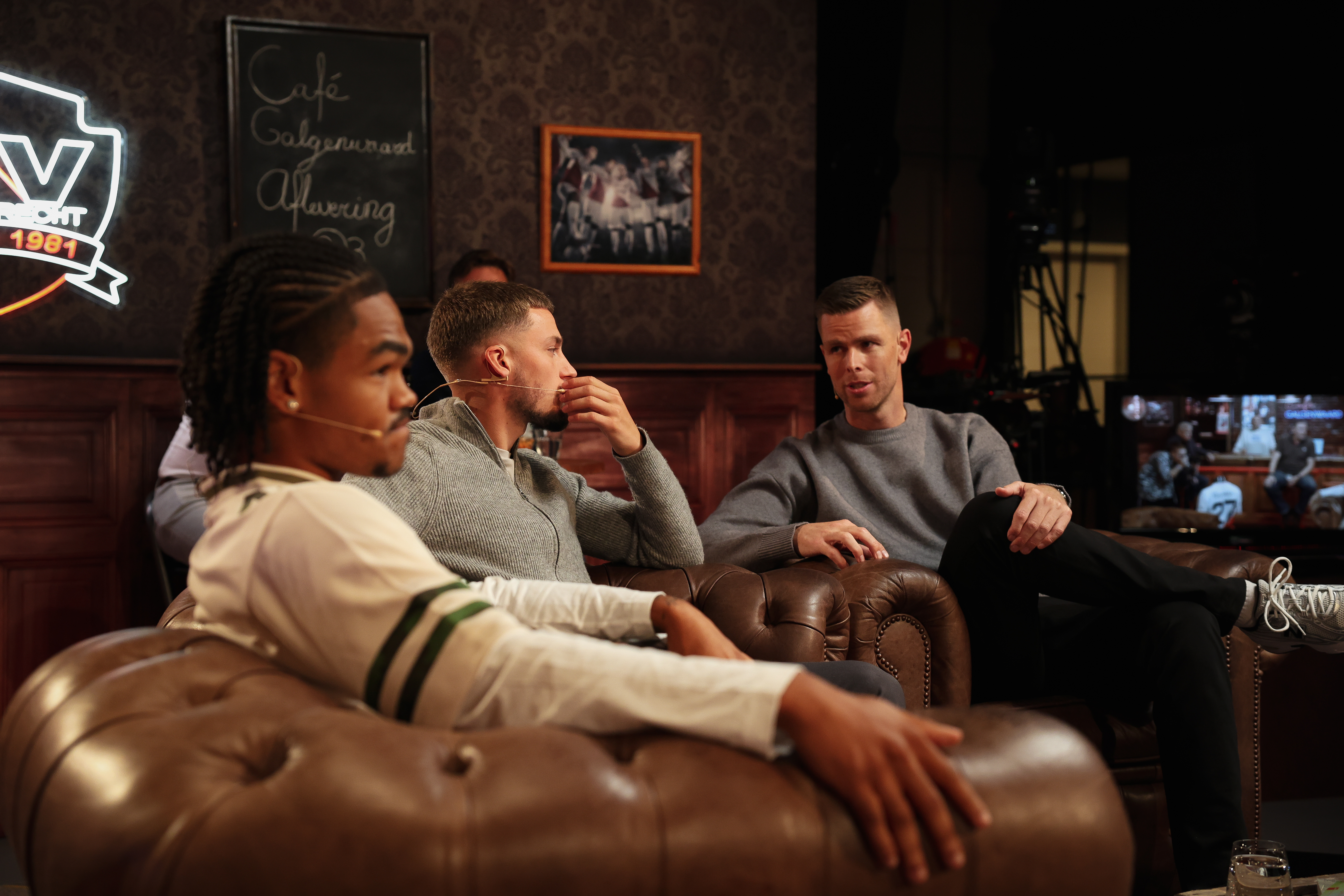 Alonzo Engwanda, Davy van den Berg en Robbin Ruiter te gast | CAFÉ GALGENWAARD