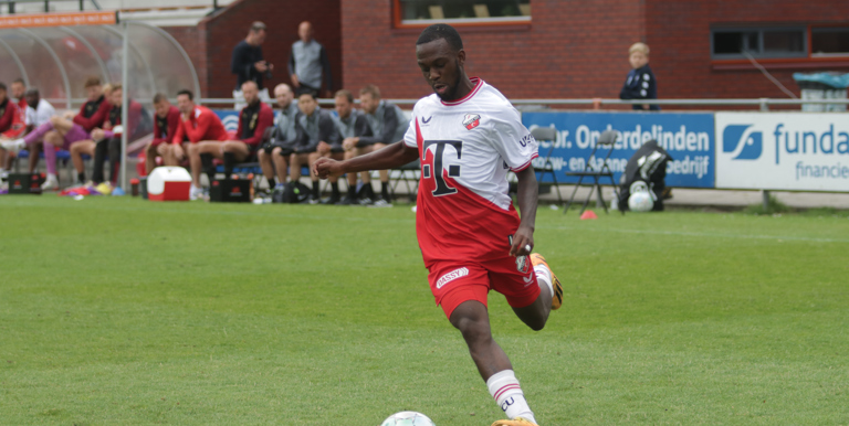 Verdediger Djevencio van der Kust verkocht aan Sparta Rotterdam