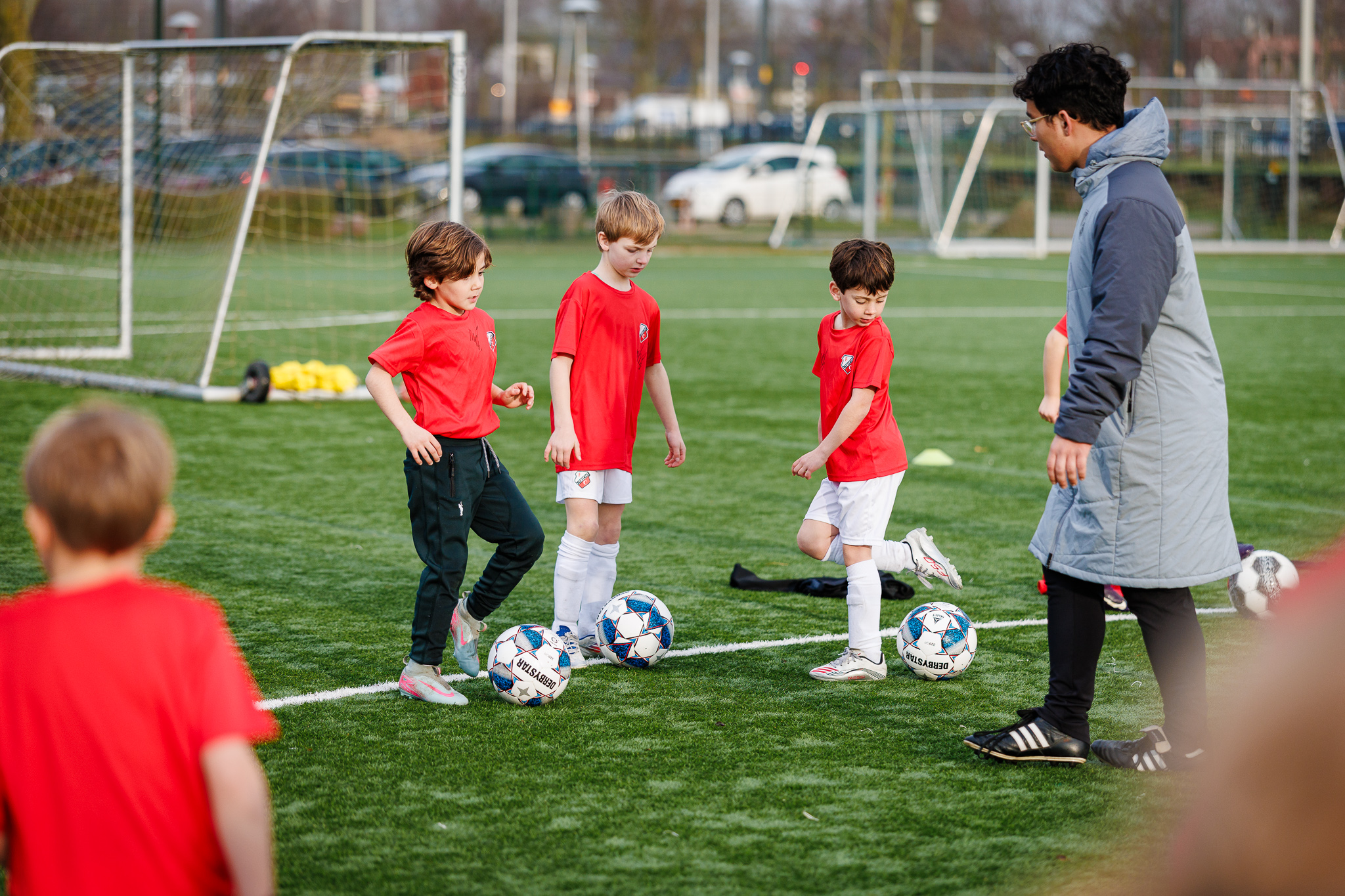 044 251222 140335 Fcuexit4kids 20251222 14 03 35 2 2048Px