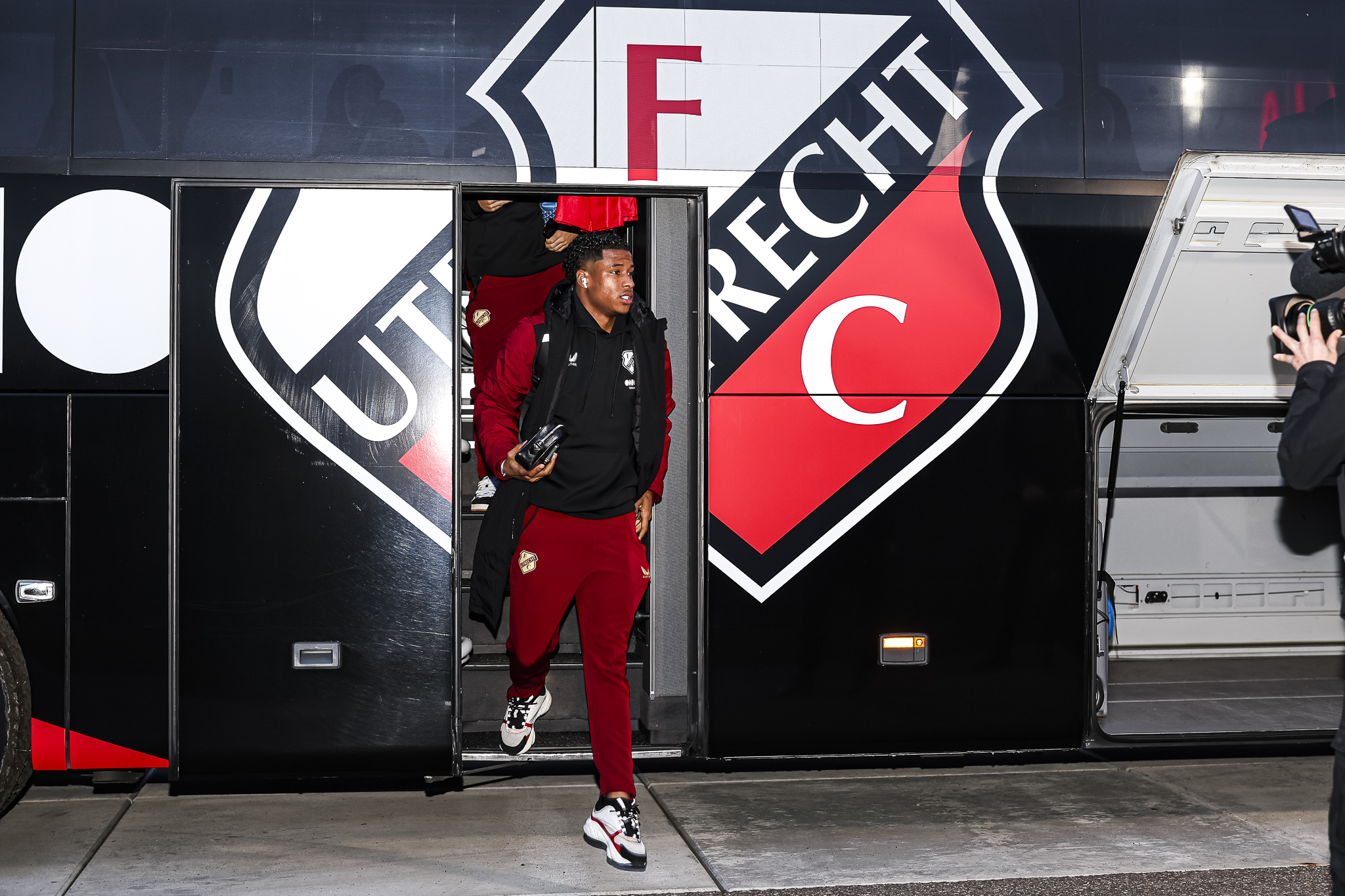 Almutr Aankomstsite02