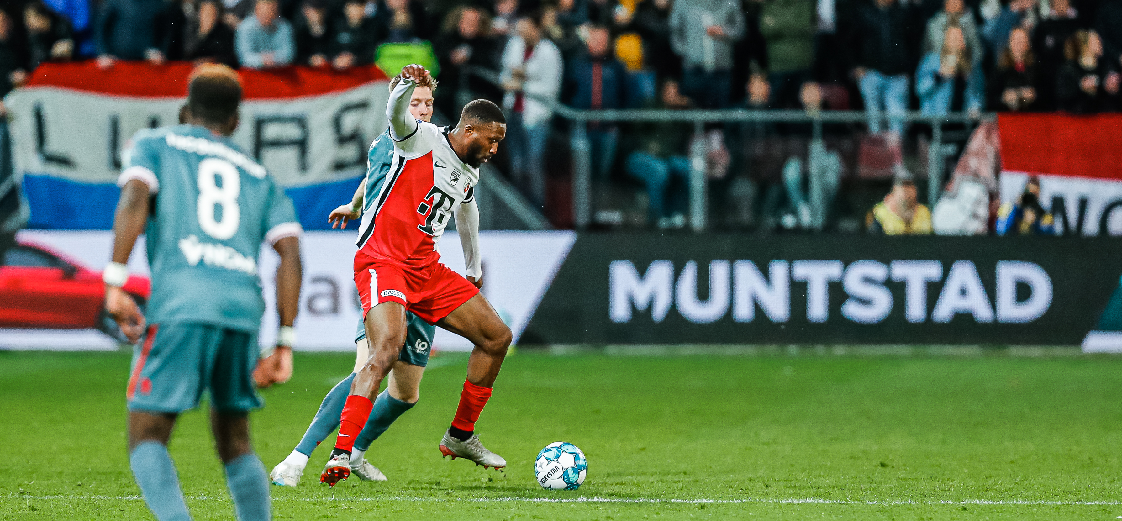 FC Utrecht licht optie: Modibo Sagnan blijft in Domstad