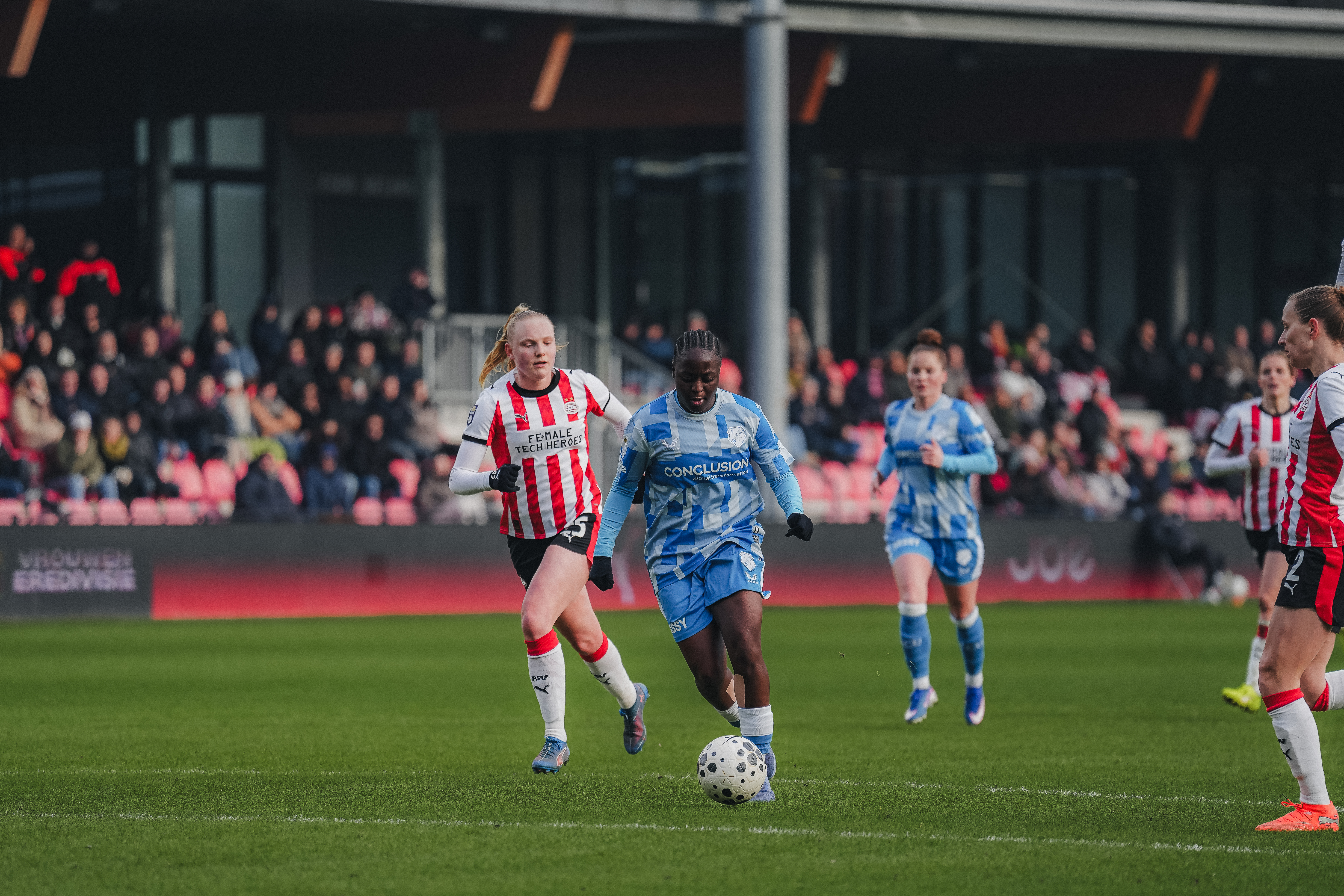 Uitduel voor FC Utrecht Vrouwen in Alkmaar