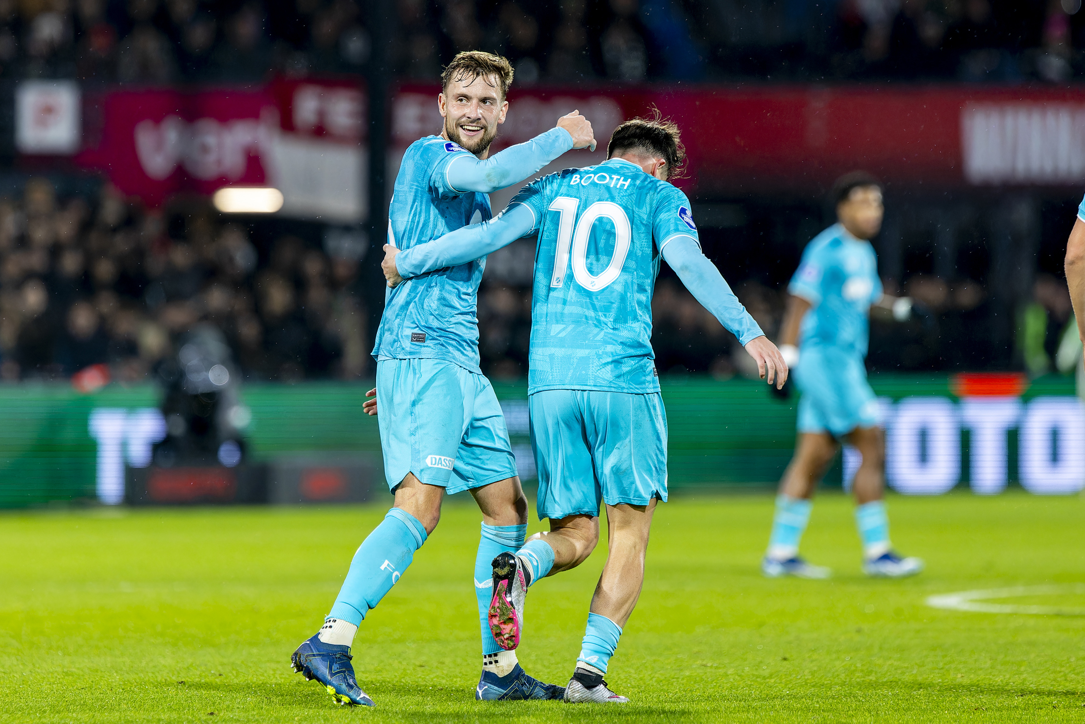 02TB4619 CR3 4185X2790