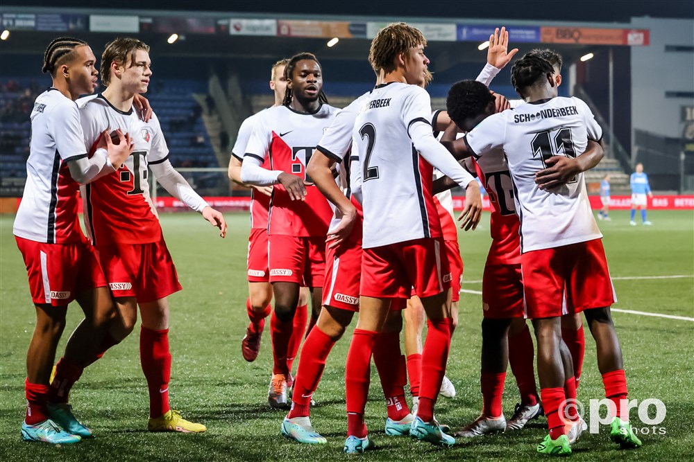 Jong FC Utrecht swingt in De Vliert naar driepunter