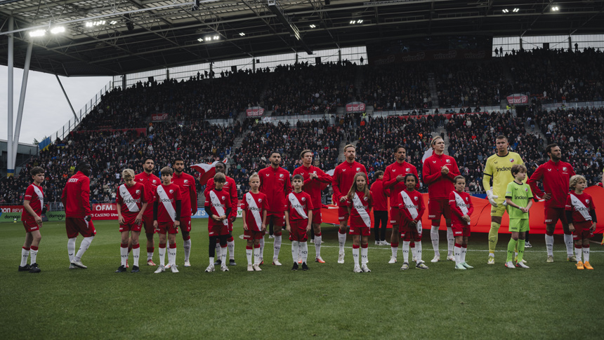 Achter de schermen bij thuisduel met PEC Zwolle | TUSSEN DE LINIES