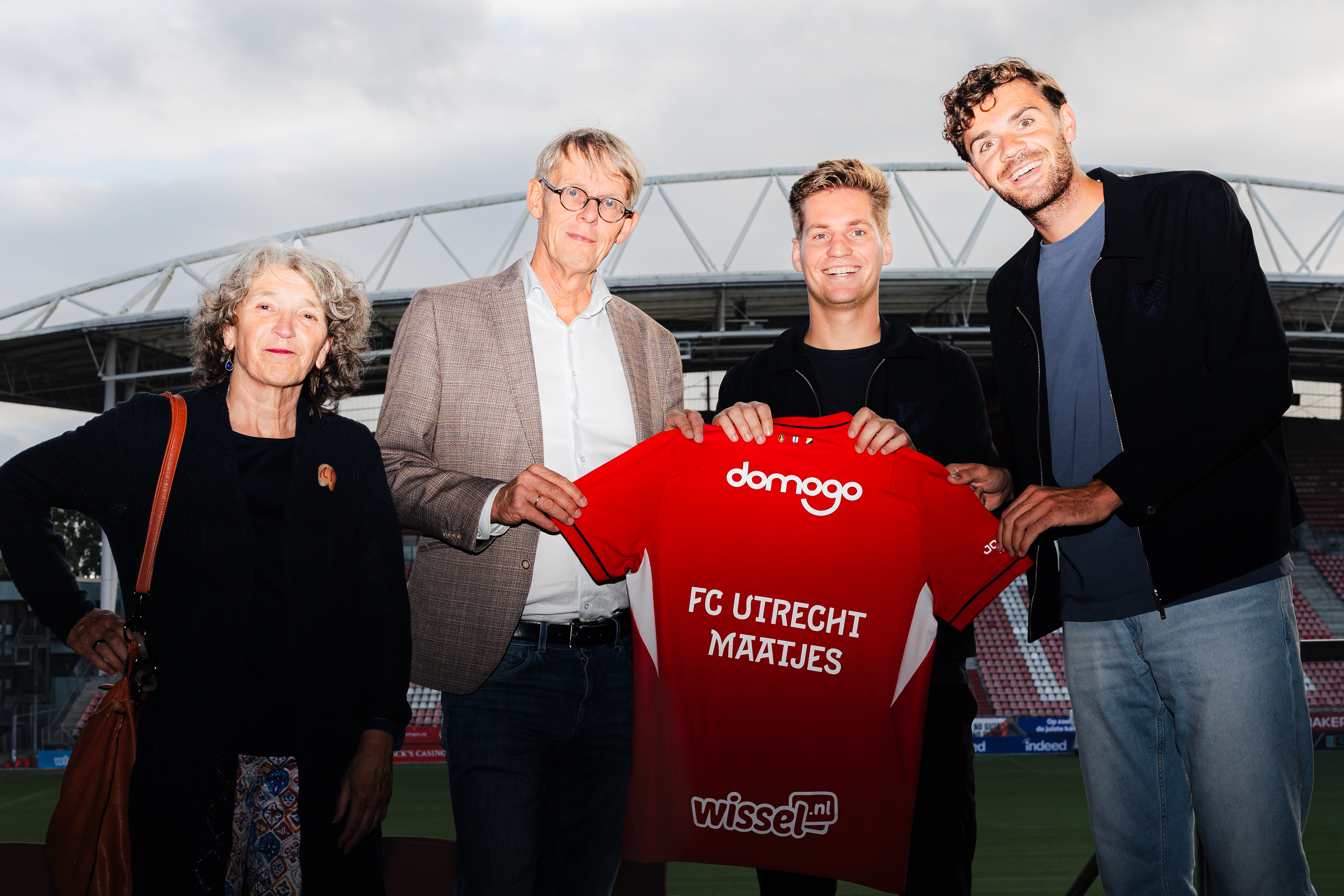 FC Utrecht Maatjes officieel van start in Stadion Galgenwaard